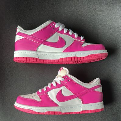 Nike GS Dunk Low "Laser Fuchsia"