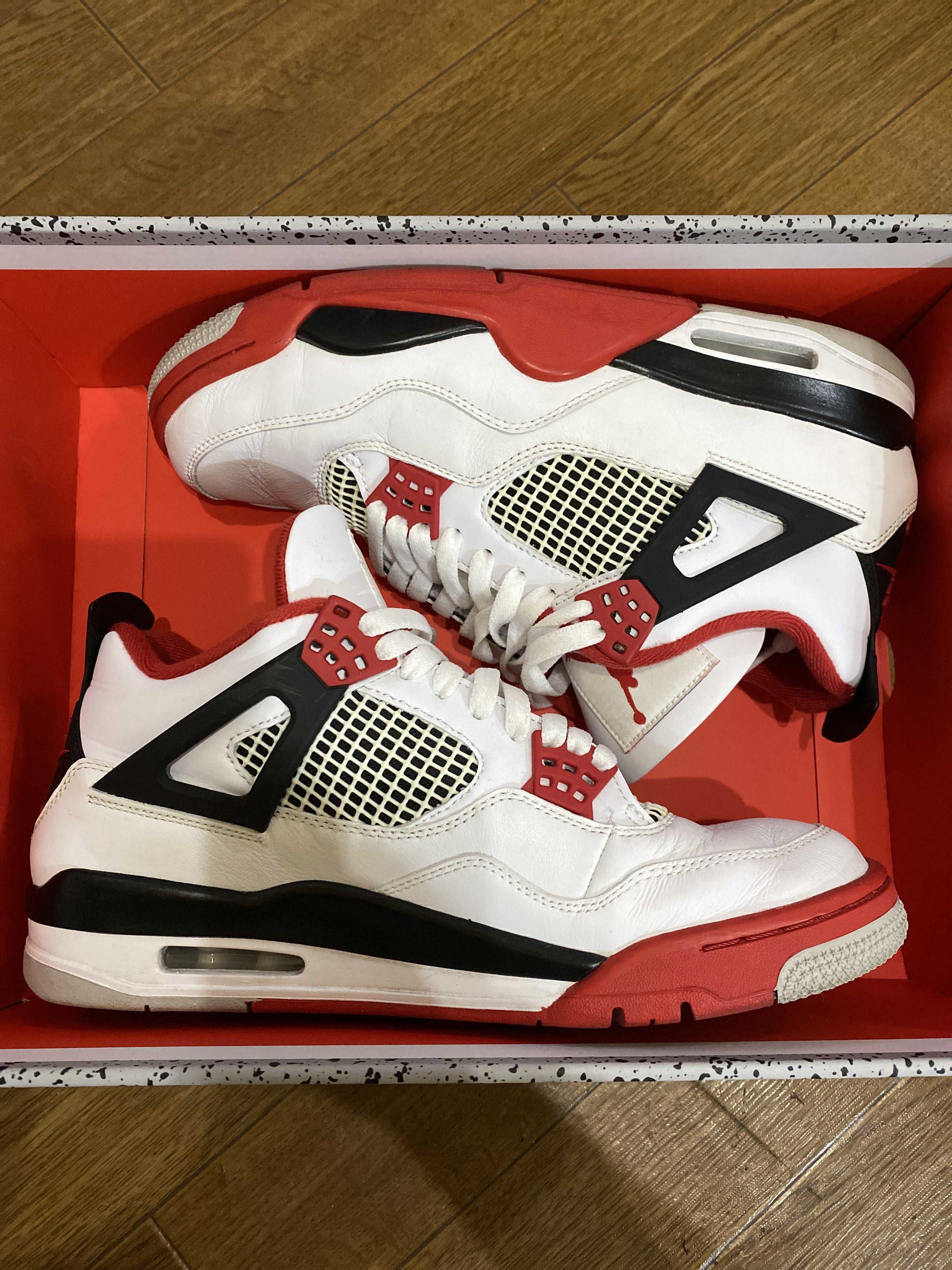 Nike Air Jordan 4 Retro OG "Fire Red" (2020)