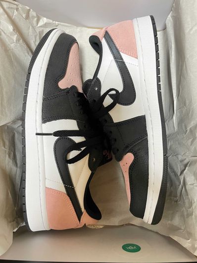 Nike Air Jordan 1 Low OG "Bleached Coral"