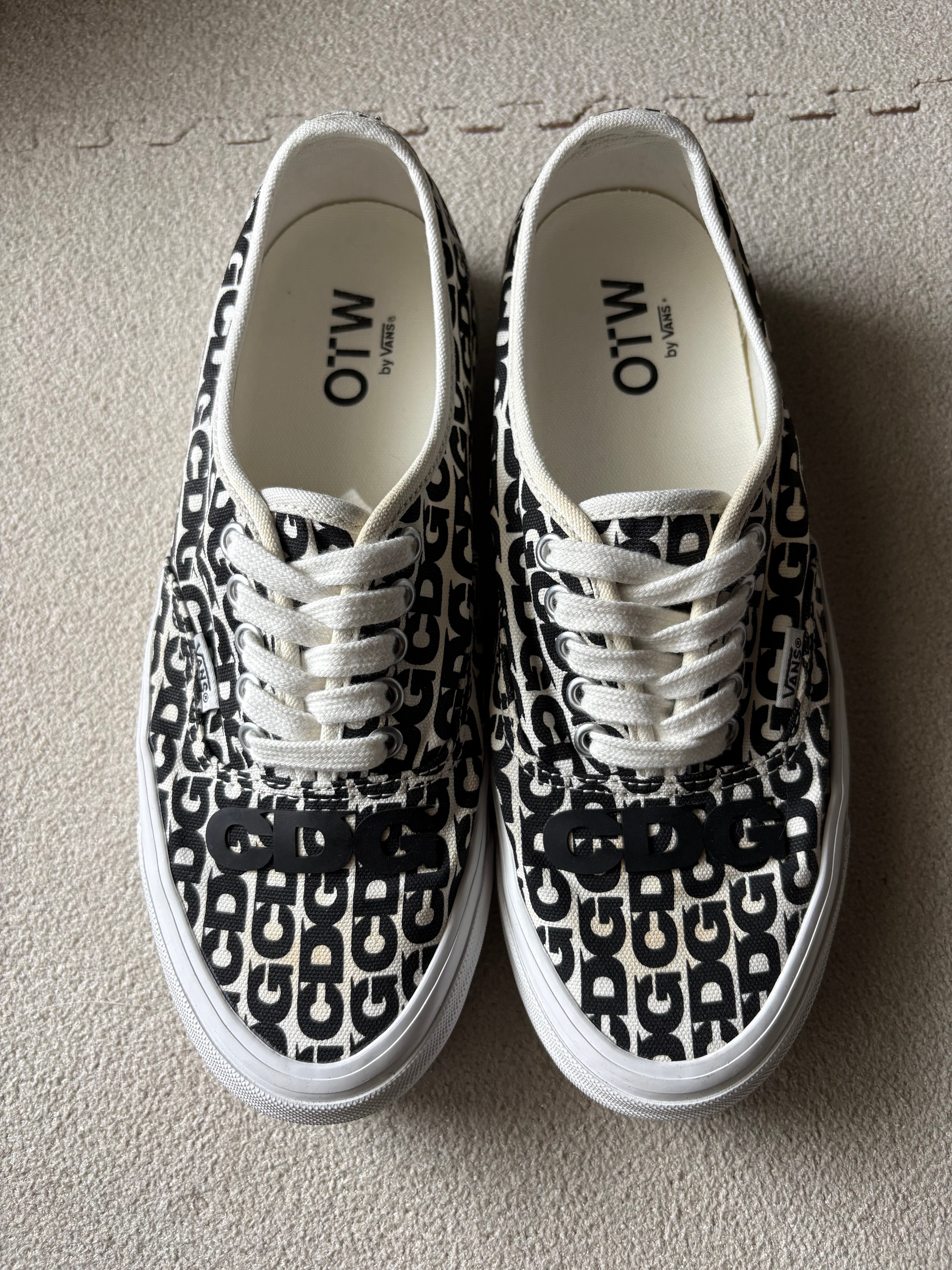 COMME des GARCONS × OTW by Vans Authentic "White"