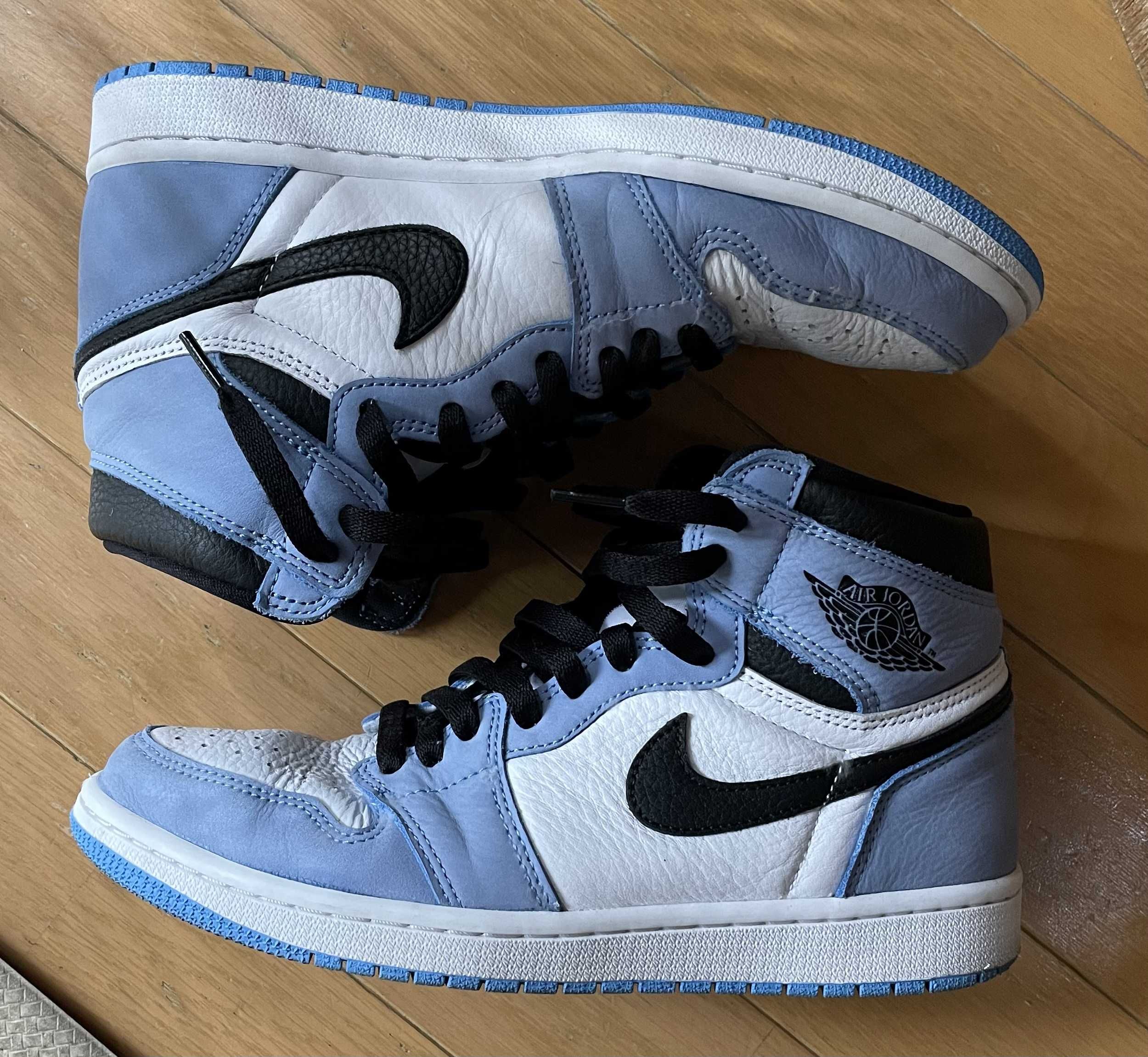 Nike Air Jordan 1 High OG "University Blue"