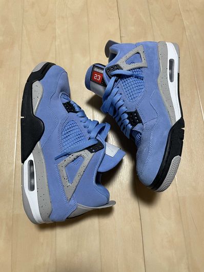 Nike Air Jordan 4 "University Blue"
