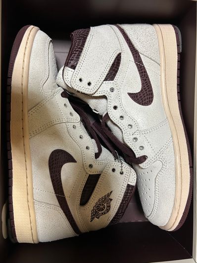 A Ma Maniere × Nike Air Jordan 1 Retro High OG "Sail and Burgundy"
