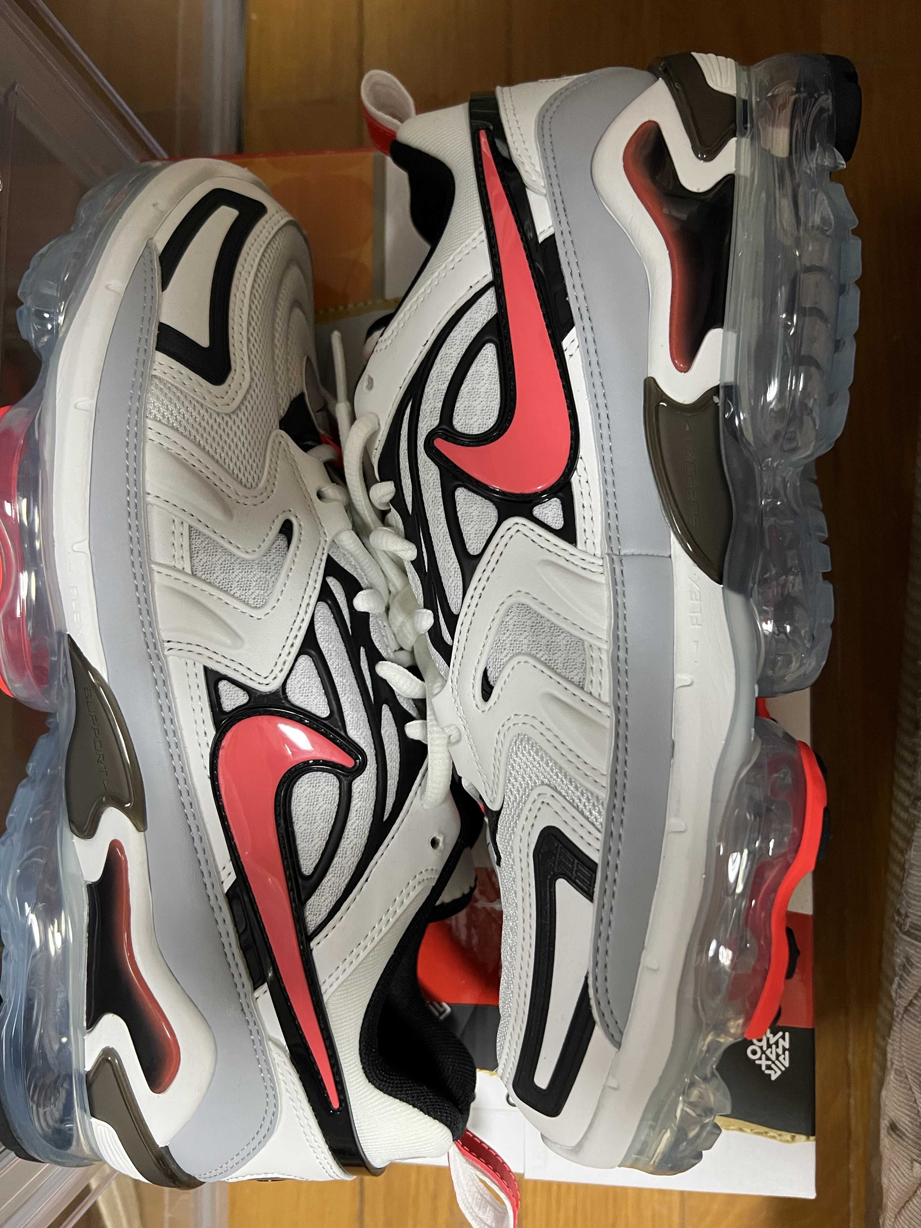 NIKE AIR VAPORMAX EVO "SUMMIT WHITE"