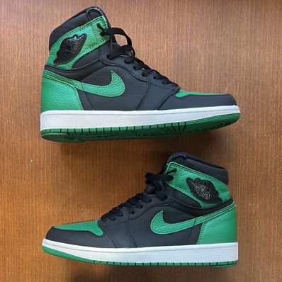 Nike Air Jordan 1 Retro High OG "Black/Pine Green" (2020)