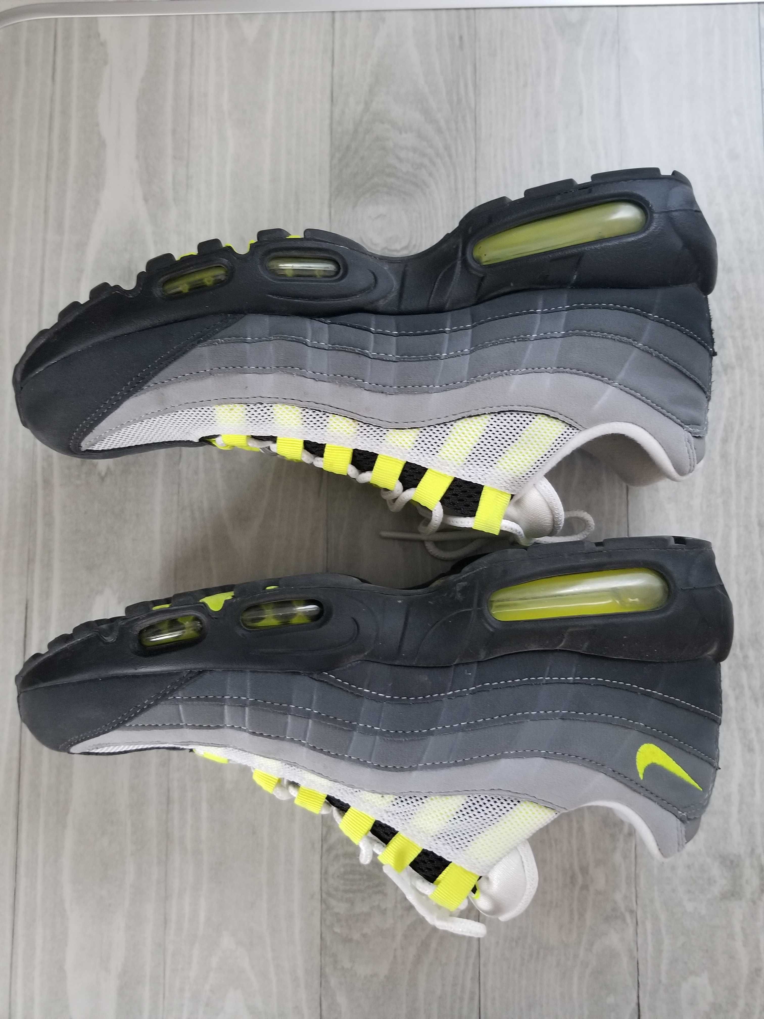 Nike Air Max 95 "Neon" (2001)