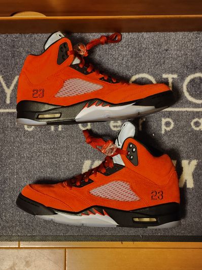 Nike Air Jordan 5 "Toro Bravo"