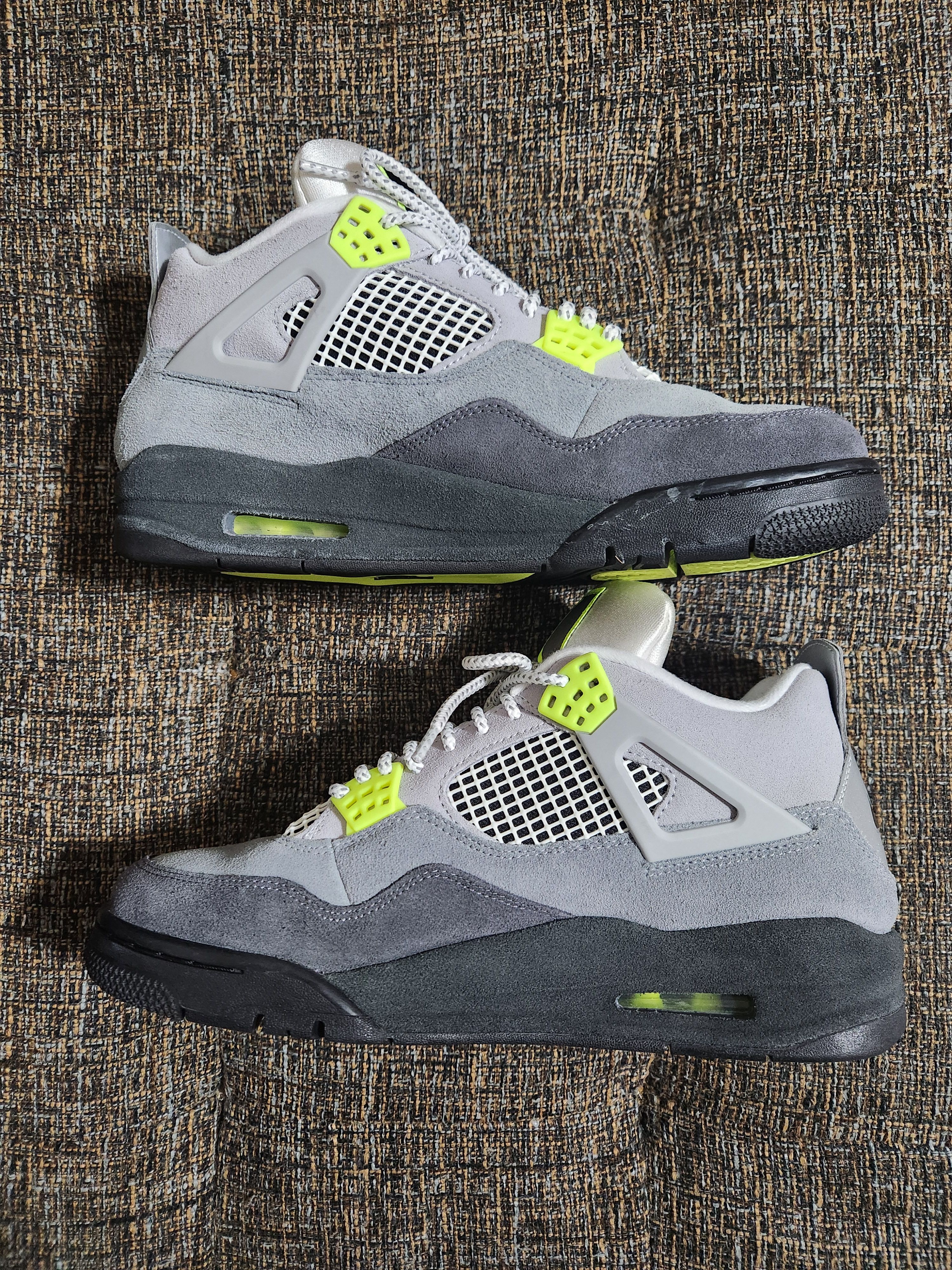 NIKE AIR JORDAN 4 RETRO LE "NEON"