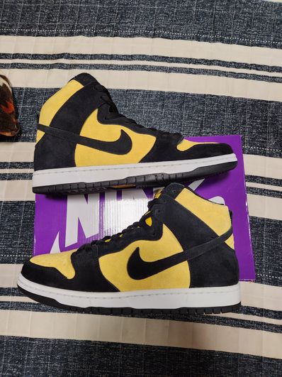 NIKE SB DUNK HIGH "MAIZE AND BLACK"
