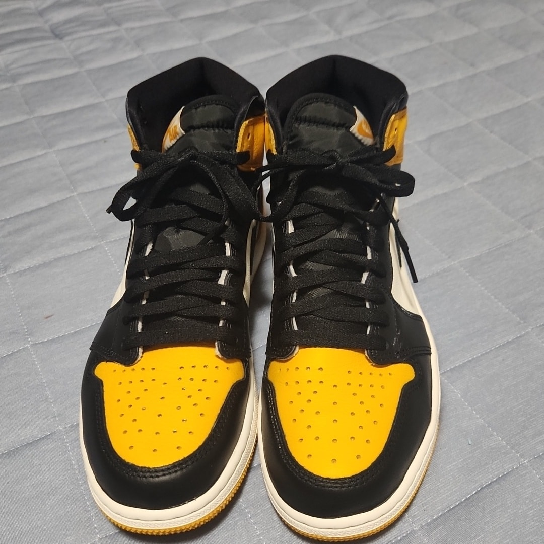 Nike Air Jordan 1 Retro High OG "Taxi"