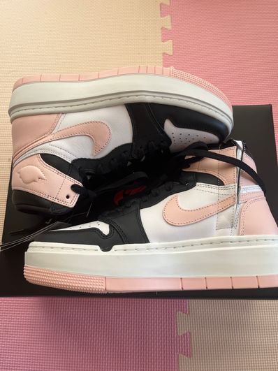 Nike WMNS Air Jordan 1 High Elevate