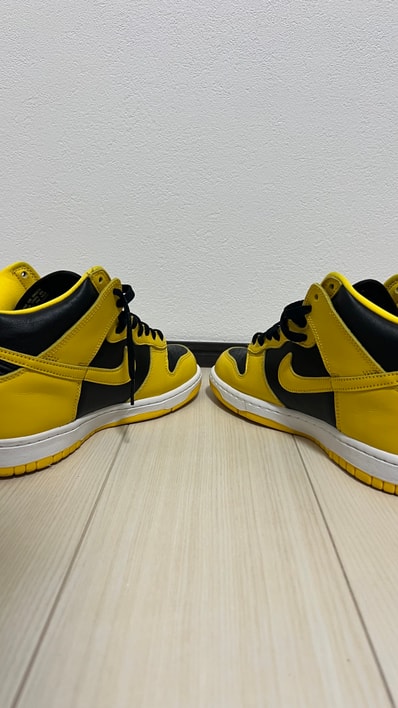 Nike Dunk High "Black/Varsity Maize"