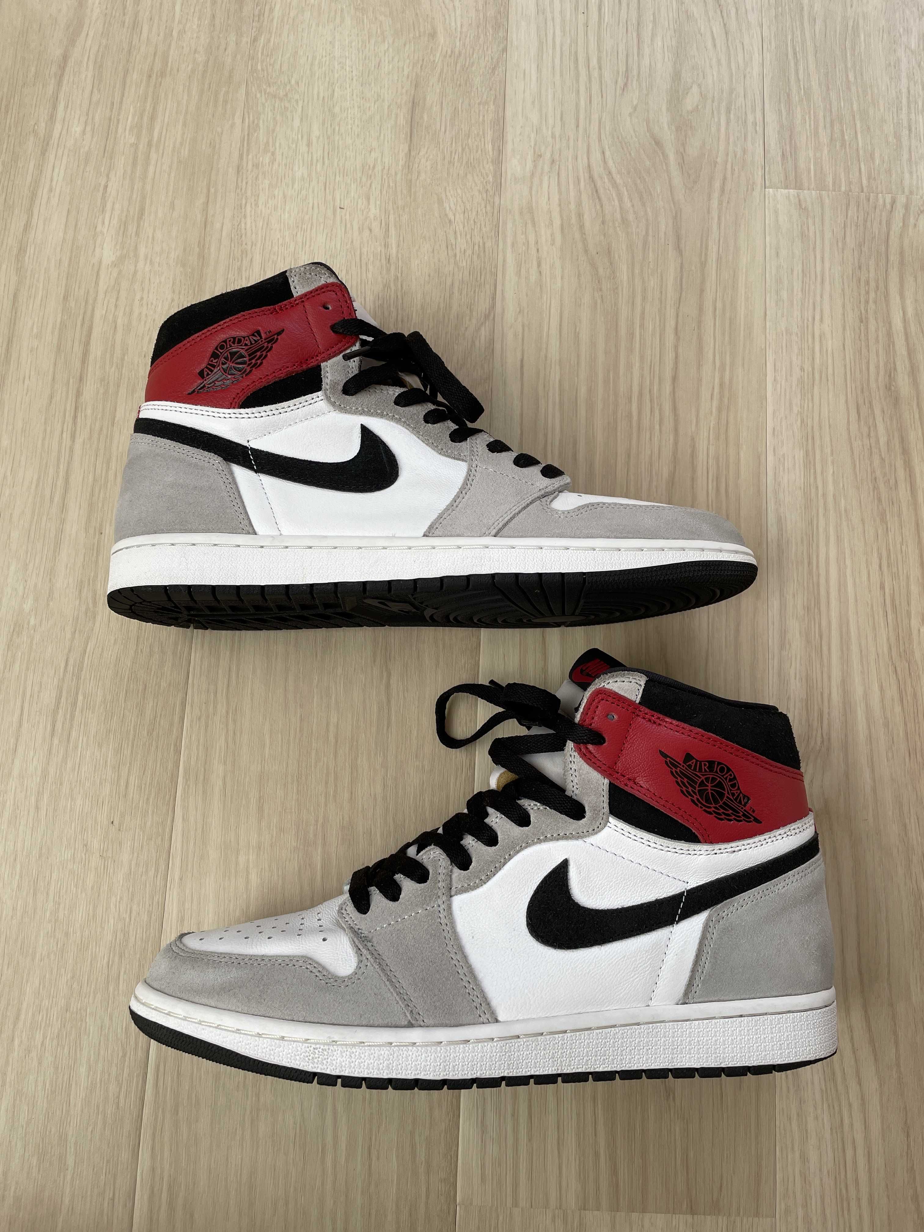 Nike Air Jordan 1 High OG "White/Black/Light Smoke Grey"