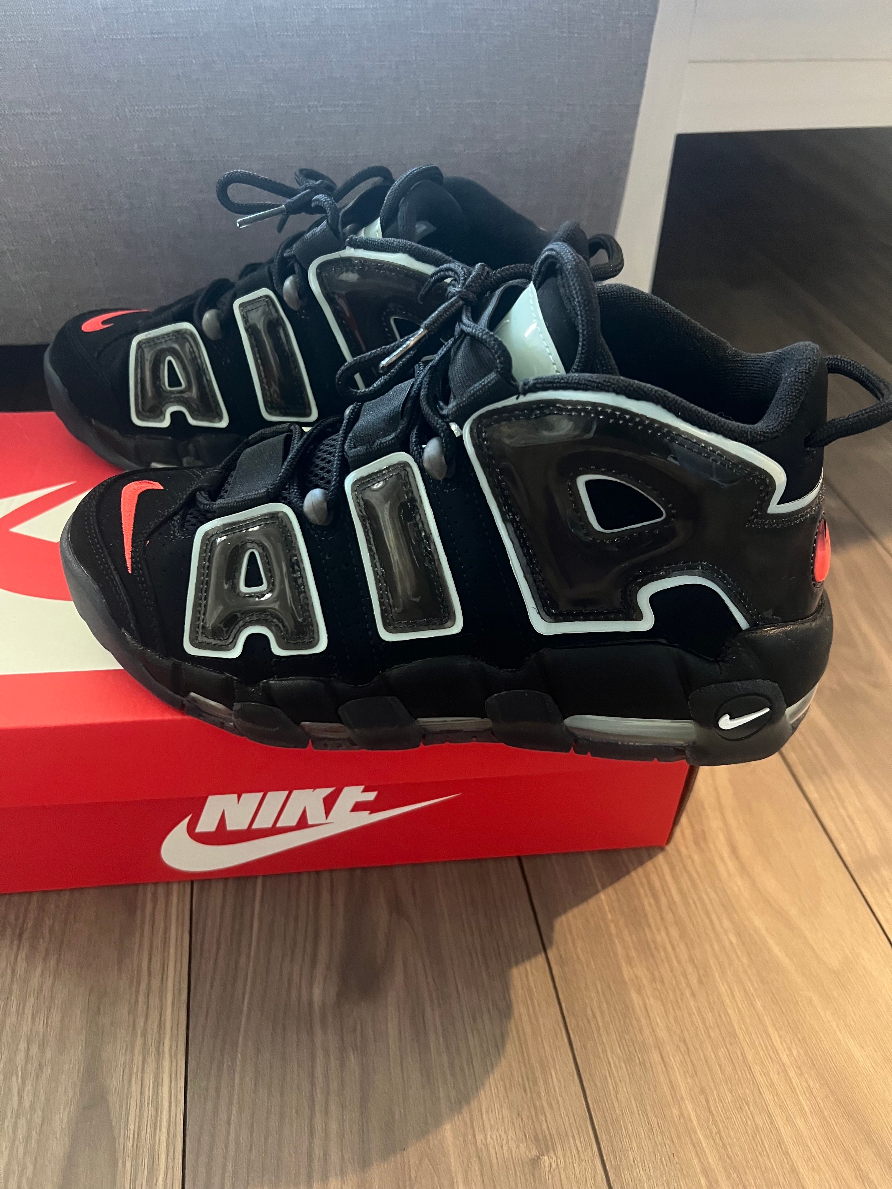 Nike Air More Uptempo "Made You Look"