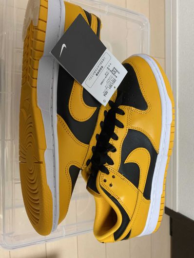 Nike Dunk Low "Championship Goldenrod"