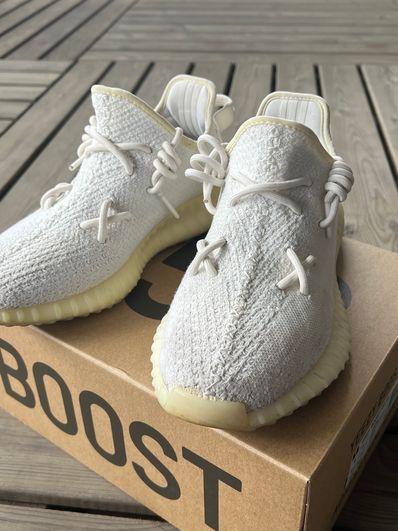 adidas YEEZY Boost 350 V2 "Cream White"
