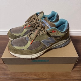 ボデガ × ニューバランス 990V3 "ヒア トゥ ステイ"
