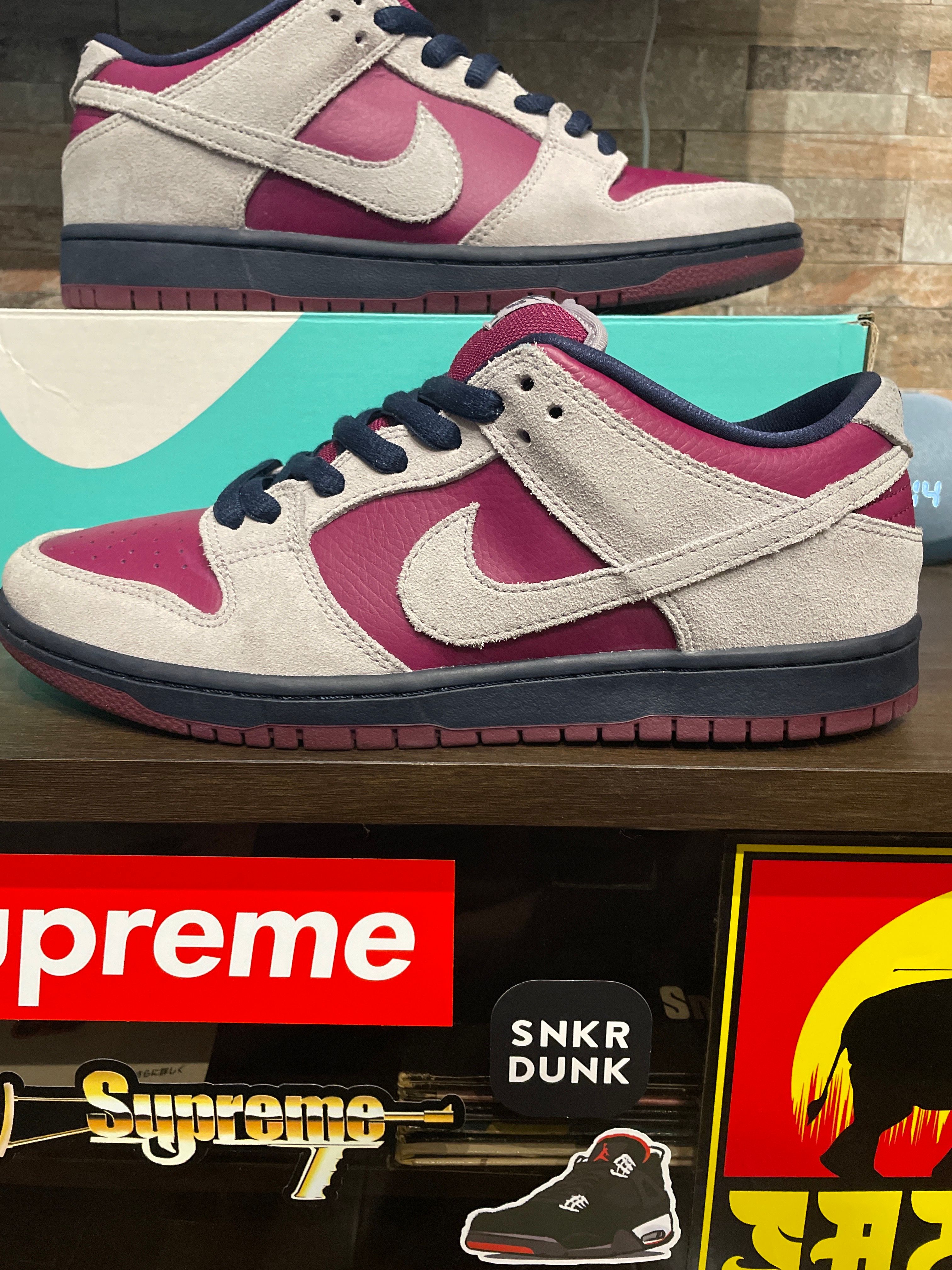 Nike SB Dunk Low Pro "Burgundy/Grey"