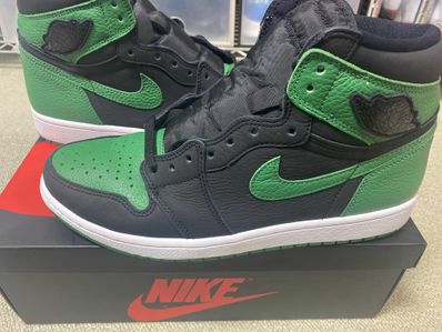 Nike Air Jordan 1 Retro High OG "Black/Pine Green" (2020)