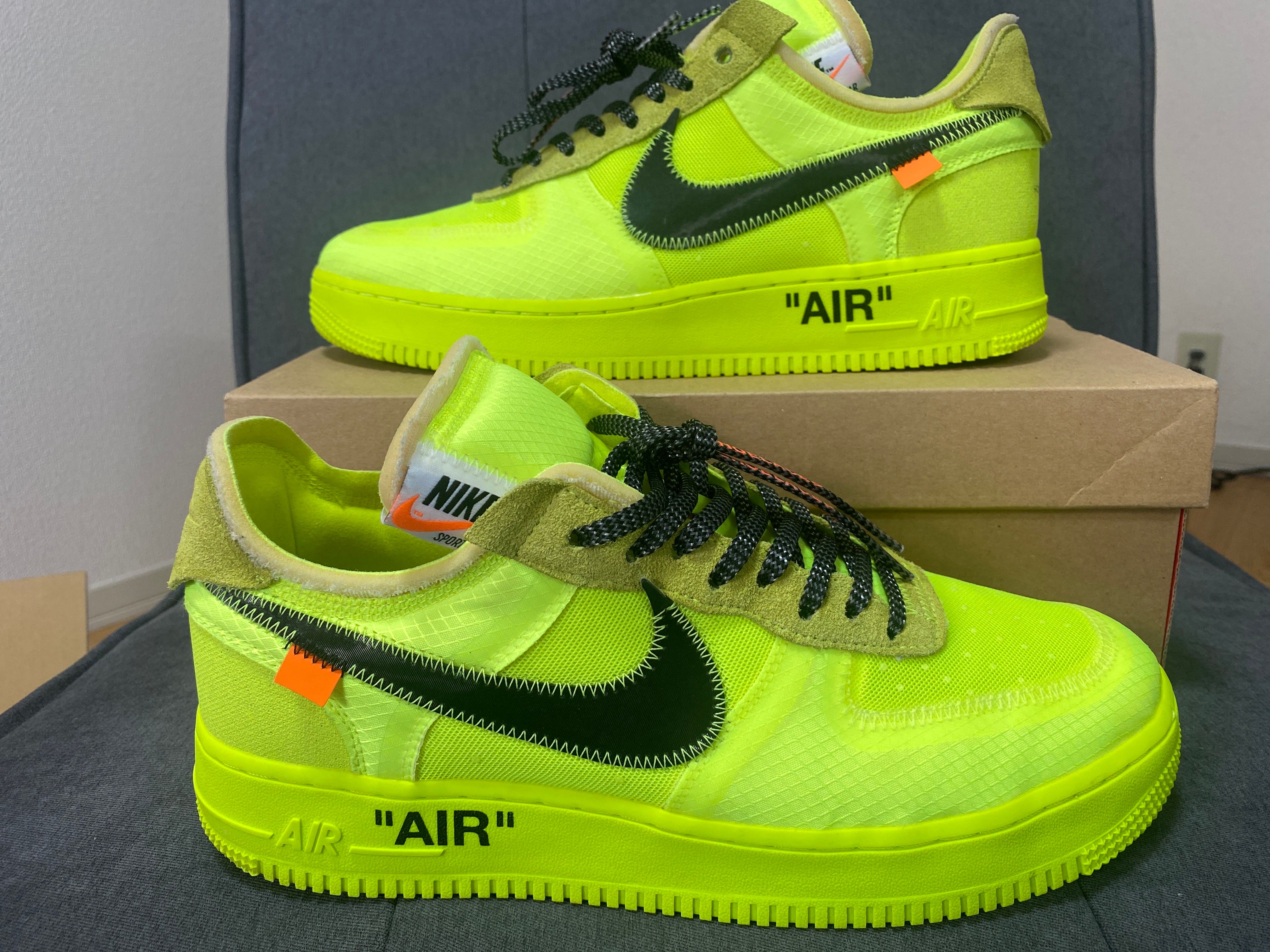 Off-White × Nike Air Force 1 Low "Volt"