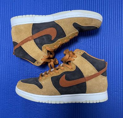 NIKE DUNK HIGH PRM "DARK CURRY"