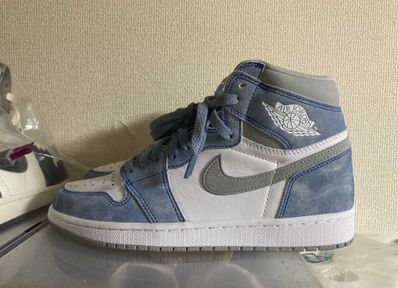 Nike Air Jordan 1 High OG "Hyper Royal"