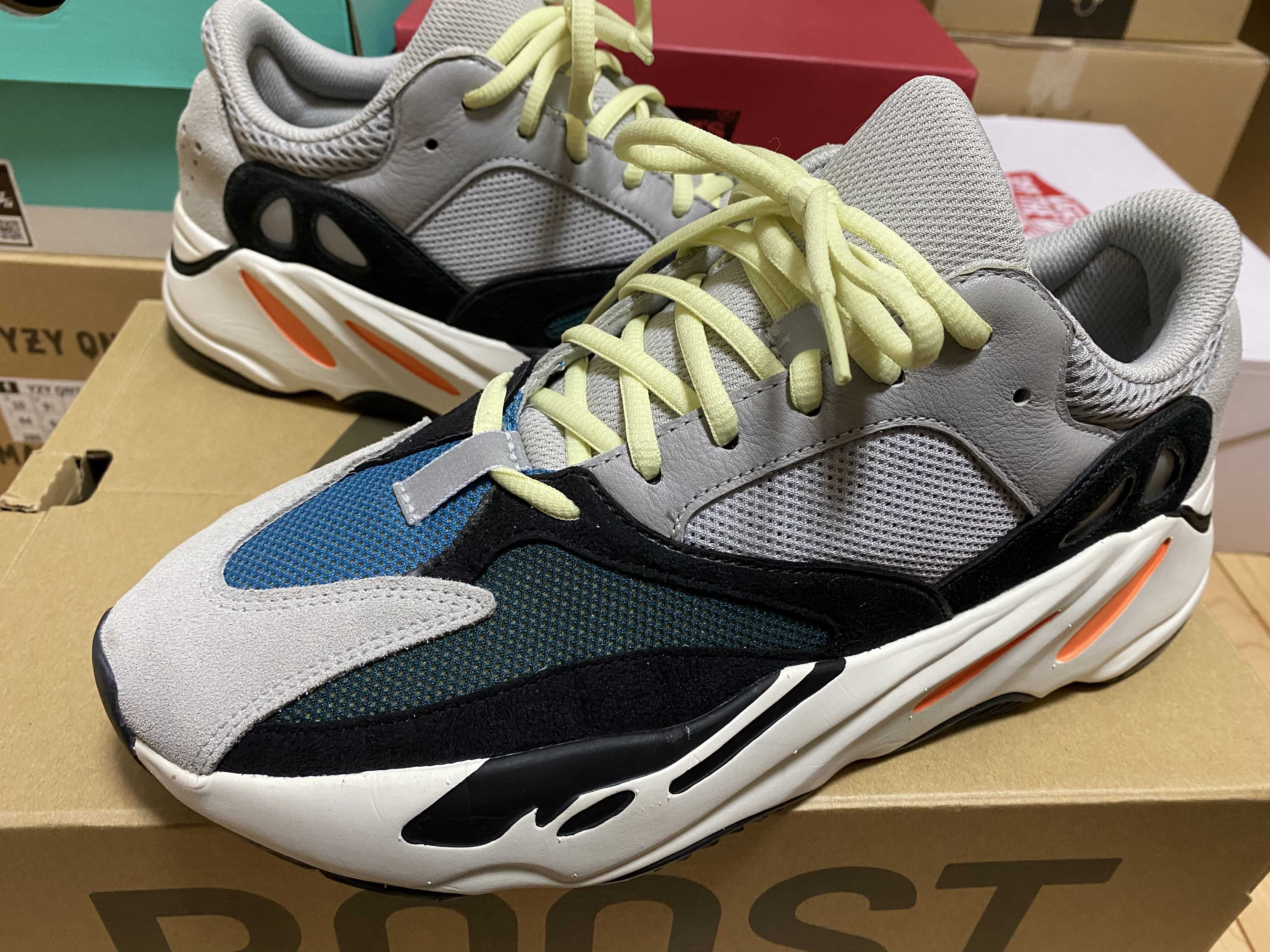 adidas YEEZY Boost 700 "Wave Runner"