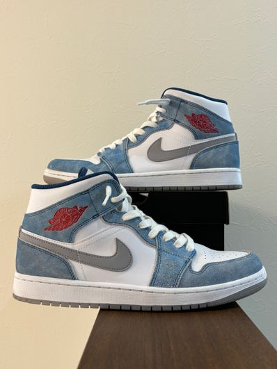 Nike Air Jordan 1 Mid SE "White/Hyper Royal/Red"