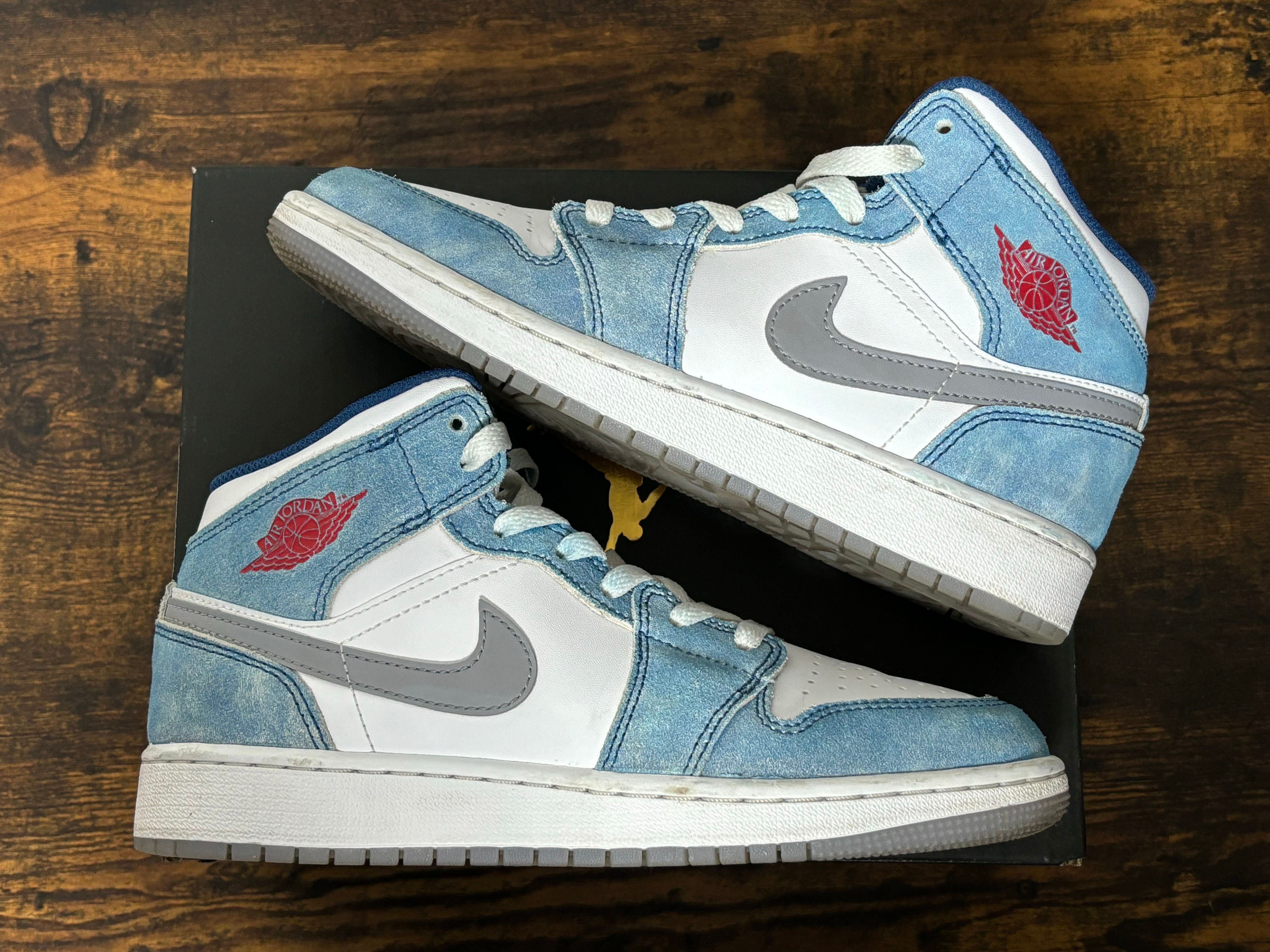 Nike GS Air Jordan 1 Mid "White/University Blue/Grey"