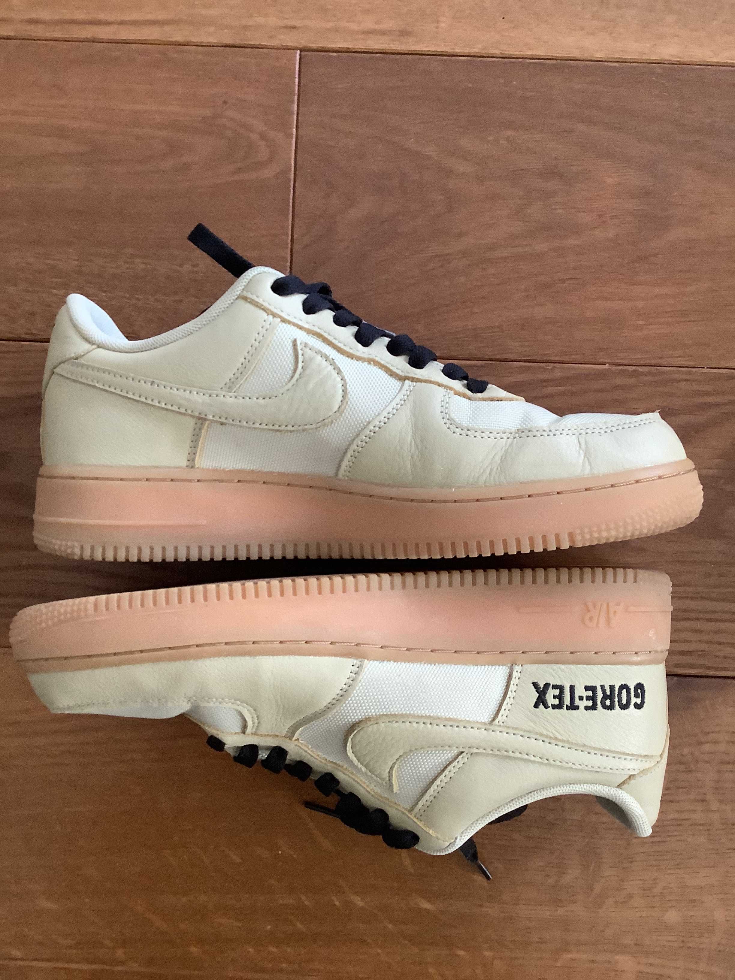 Nike Air Force 1 Low Gore-Tex "Team Gold"