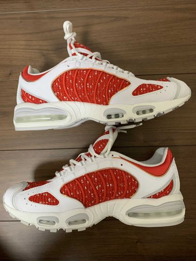 Supreme × Nike Air Max Tailwind 4 "Red"
