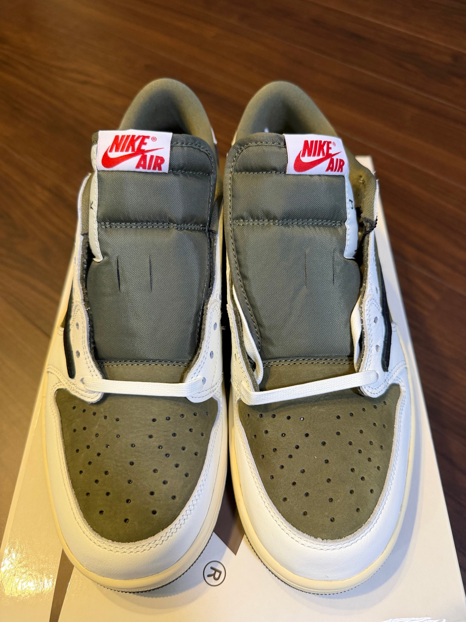 Travis Scott × Nike Air Jordan 1 Low OG SP "Reverse Olive"