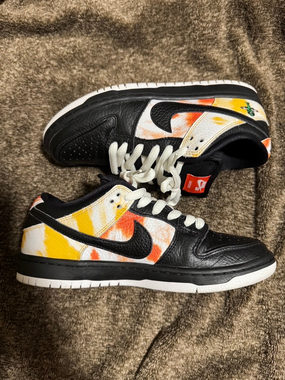 Nike SB Dunk Low "Raygun Tie-Dye/Black"