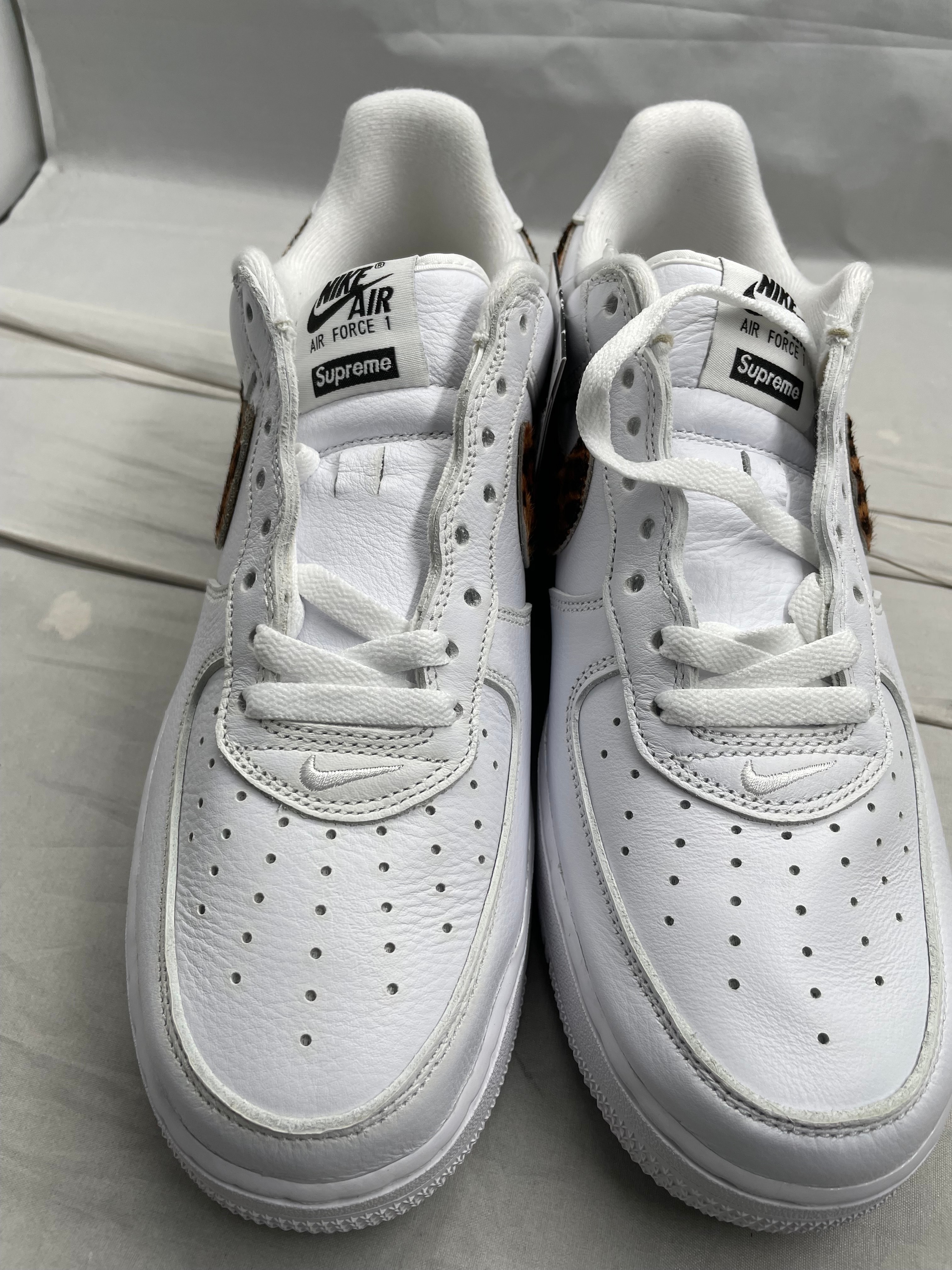 GOODENOUGH × Supreme × Nike Air Force 1 Low "White/Leopard" (25SS Week15)