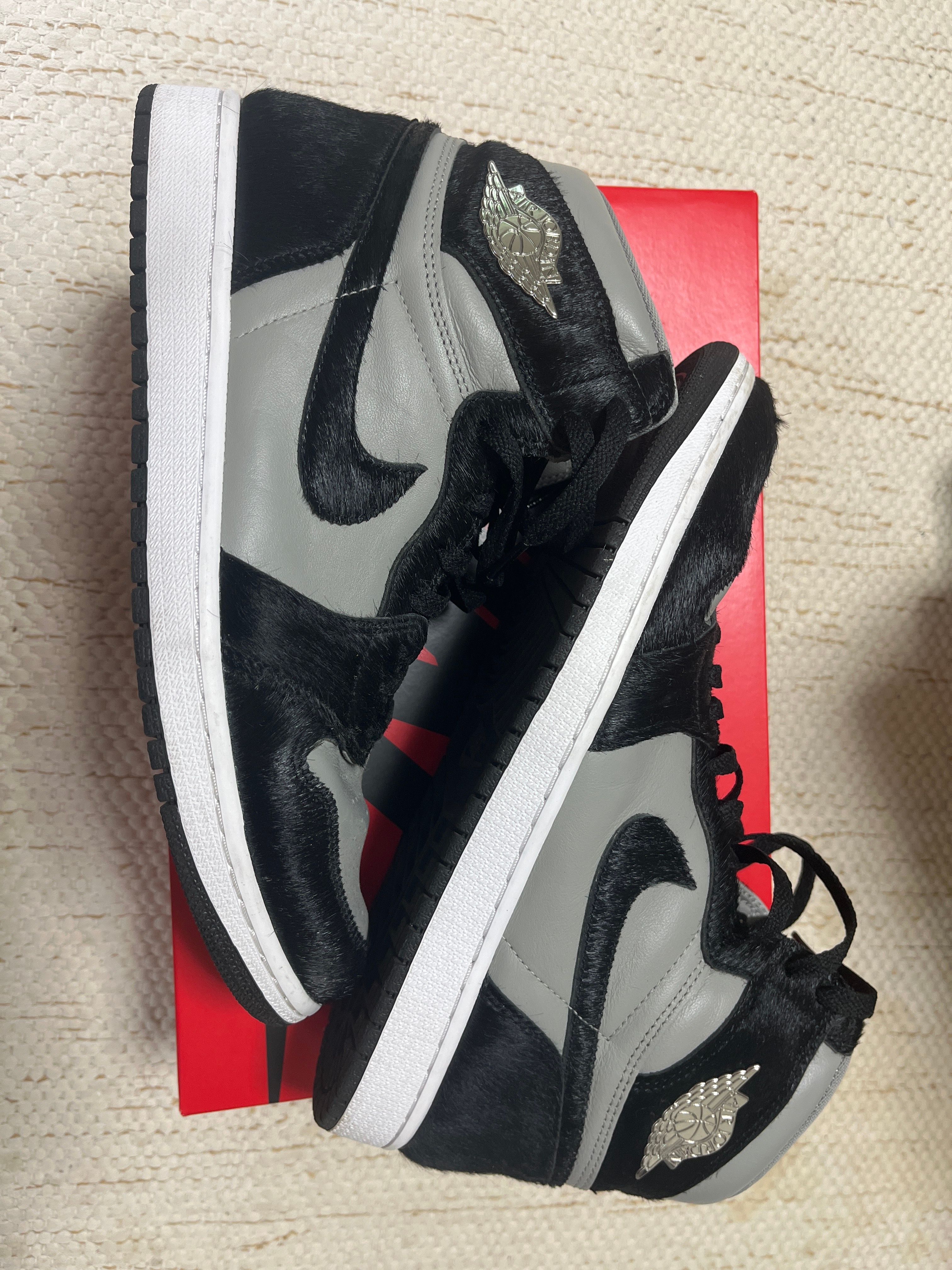 Nike Women's Air Jordan 1 Retro High OG "Medium Grey"