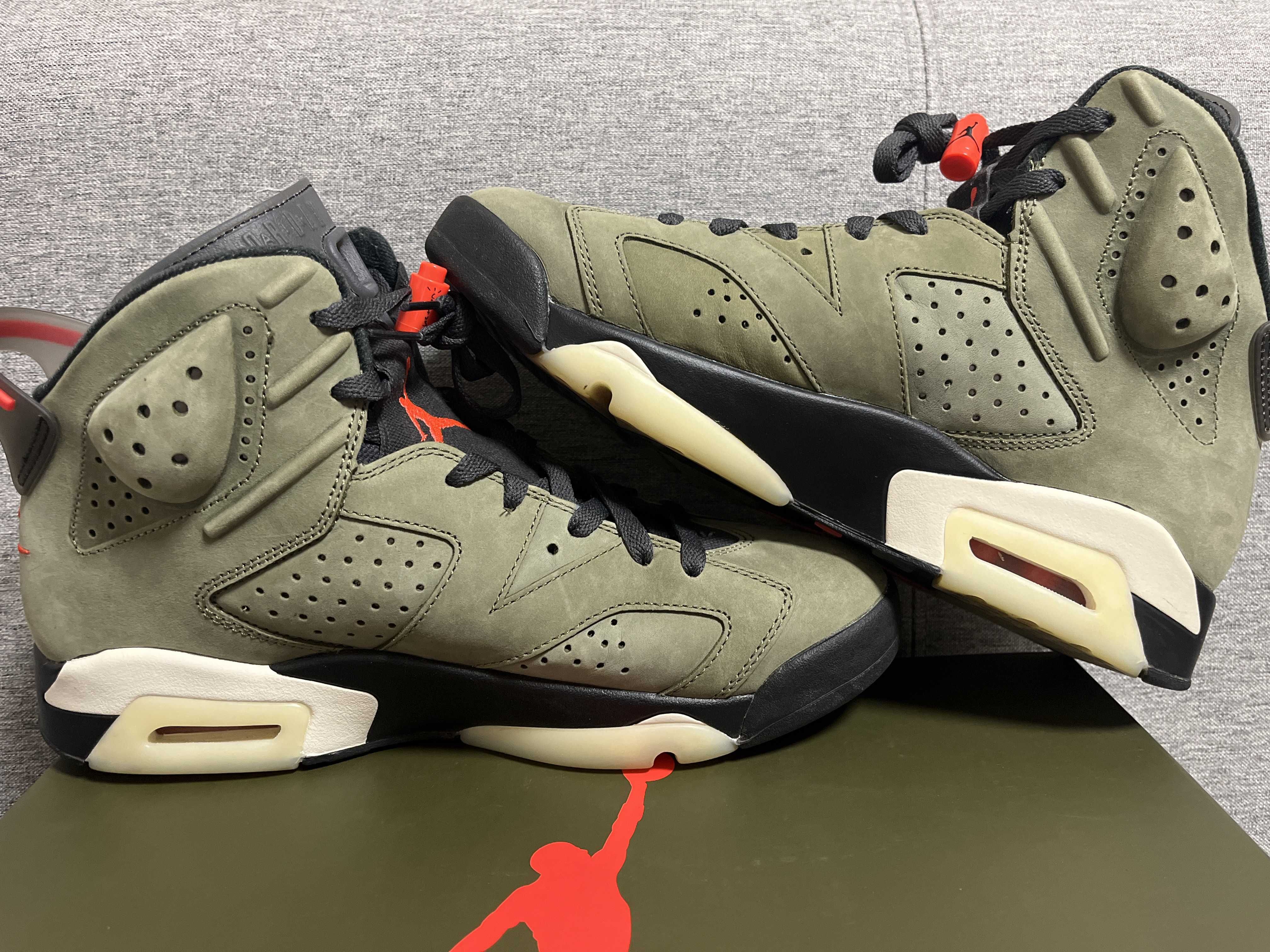 Travis Scott × Nike Air Jordan 6 Retro "Medium Olive"
