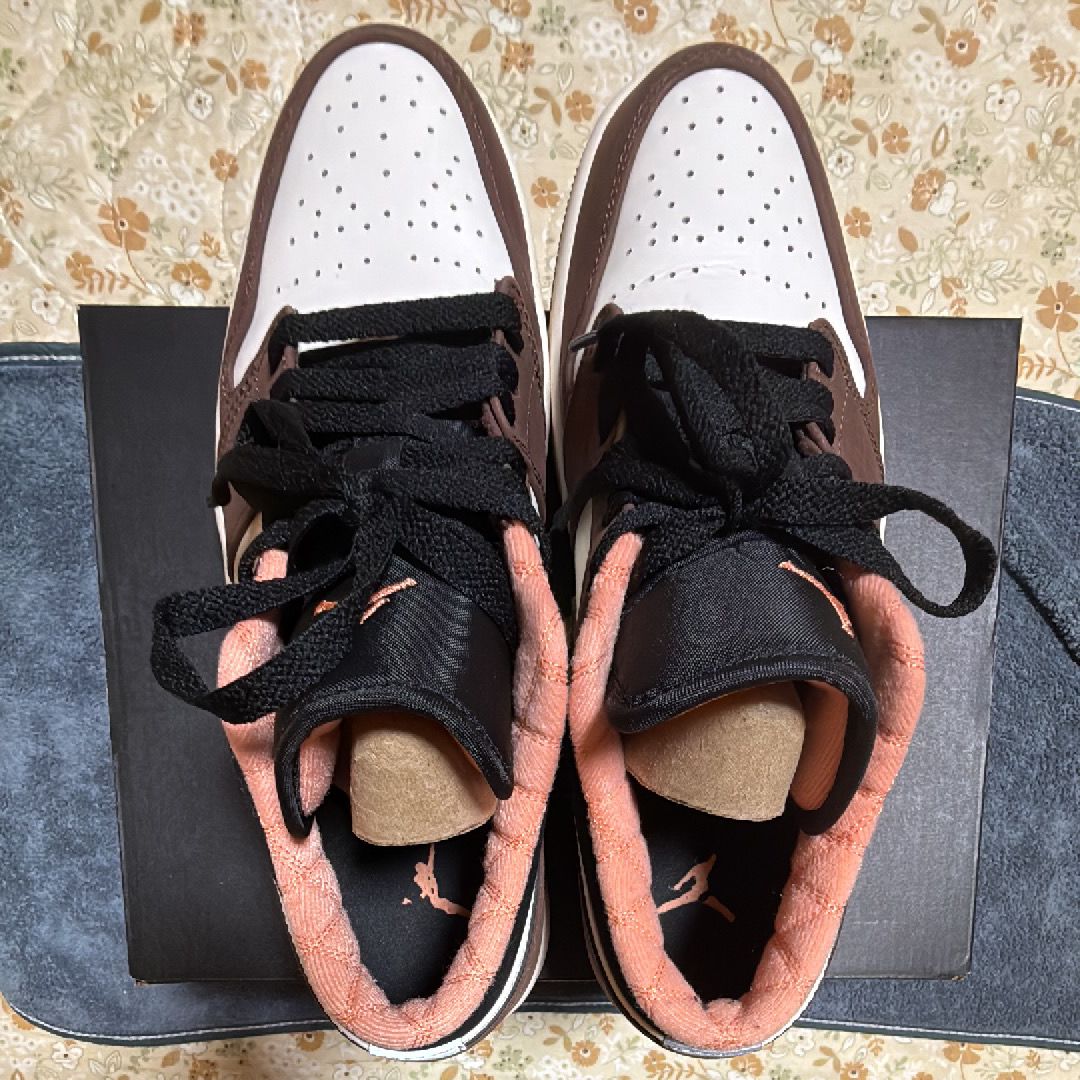 Nike Air Jordan 1 Low SE "Light Chocolate" / "Mocha Brown"