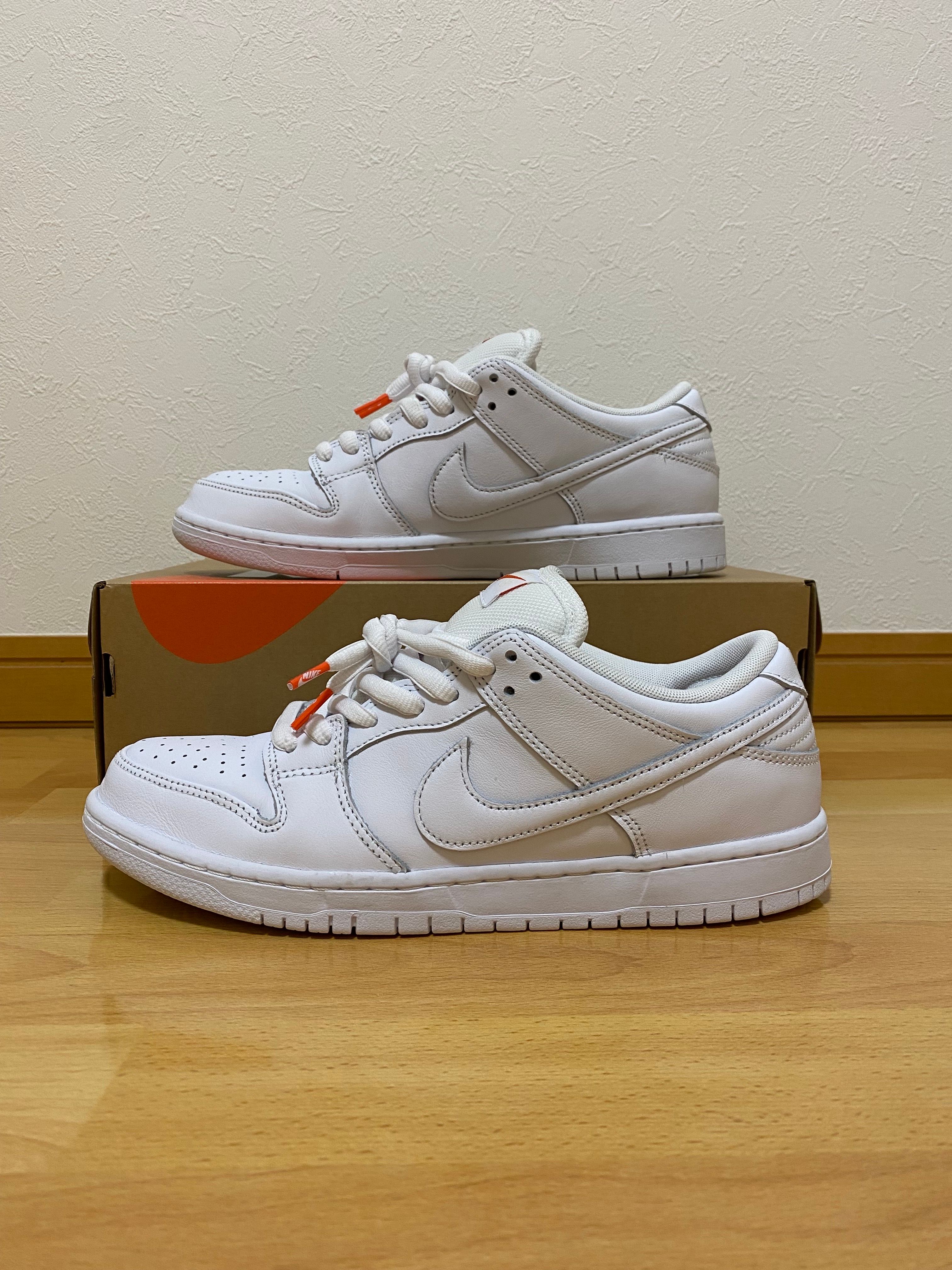 Nike SB Dunk Low Pro ISO "Triple White"