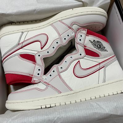 Nike Air Jordan 1 Retro High OG "Sail/University Red"