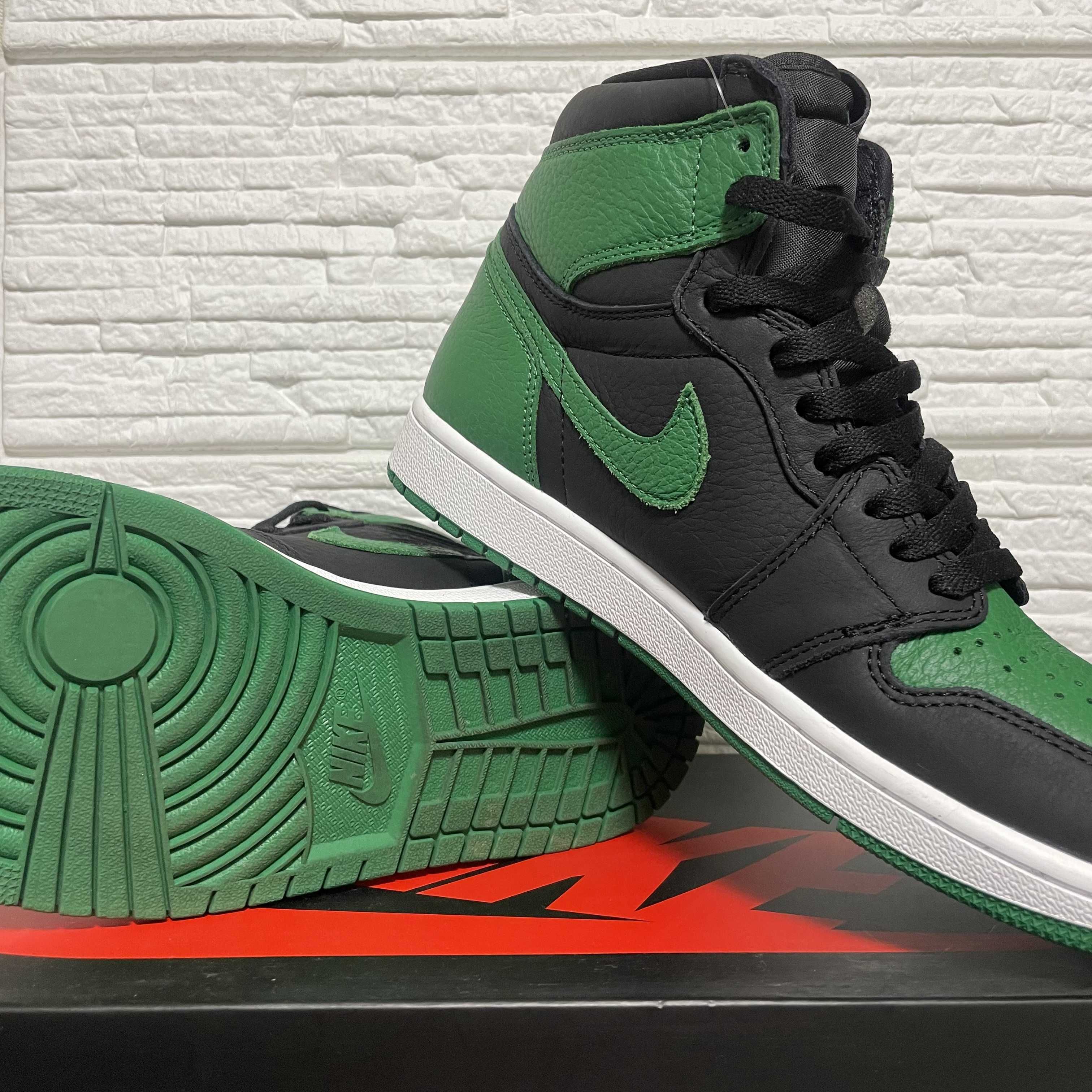 Nike Air Jordan 1 Retro High OG "Black/Pine Green" (2020)      