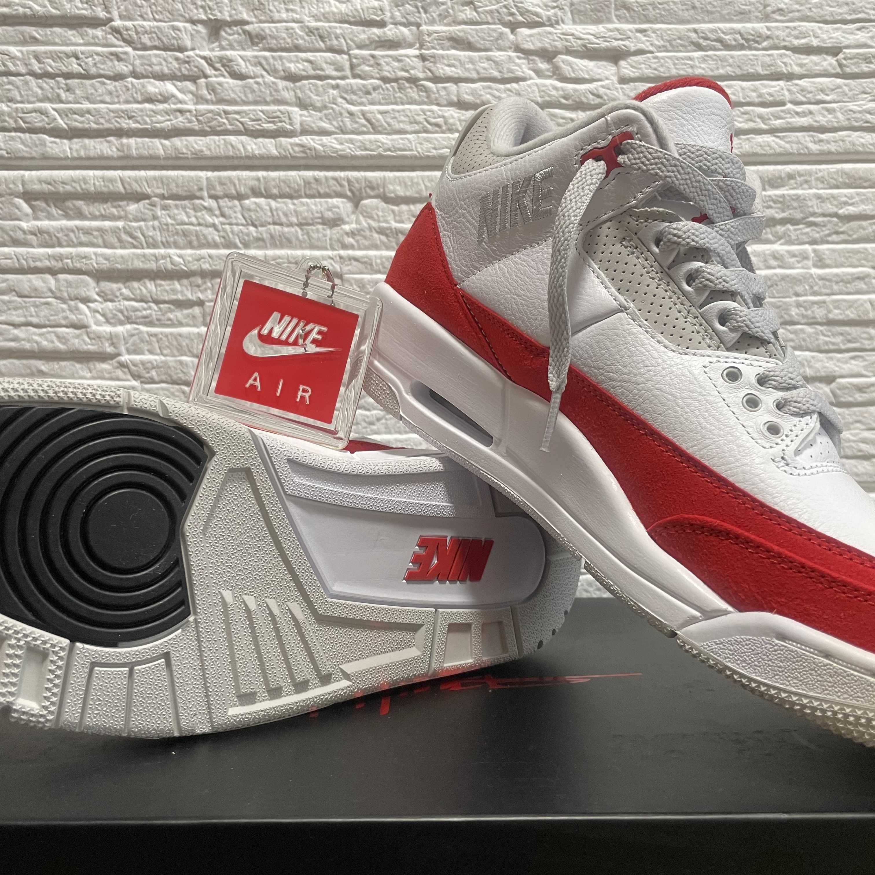 Nike Air Jordan 3 Retro "Tinker White/University Red"