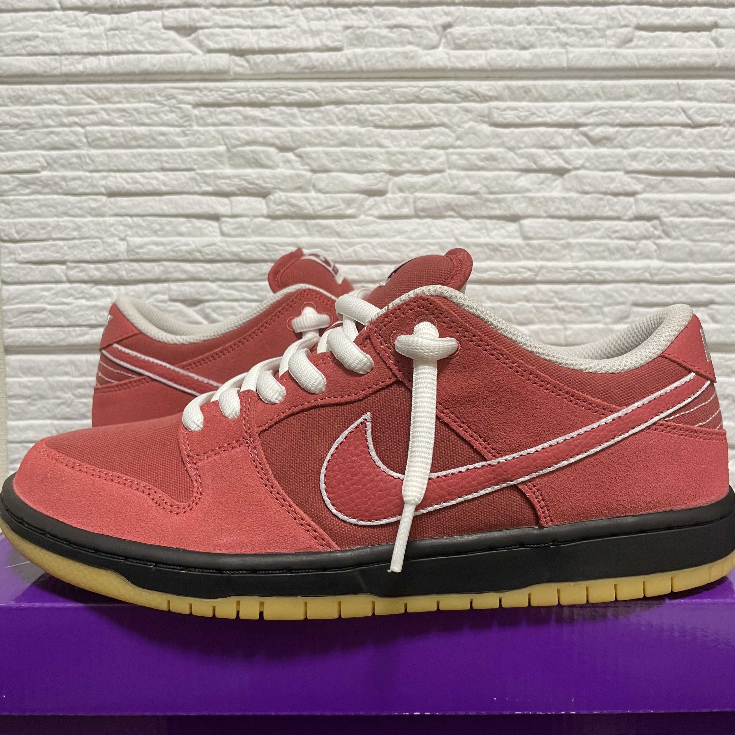 Nike SB Dunk Low "Adobe"