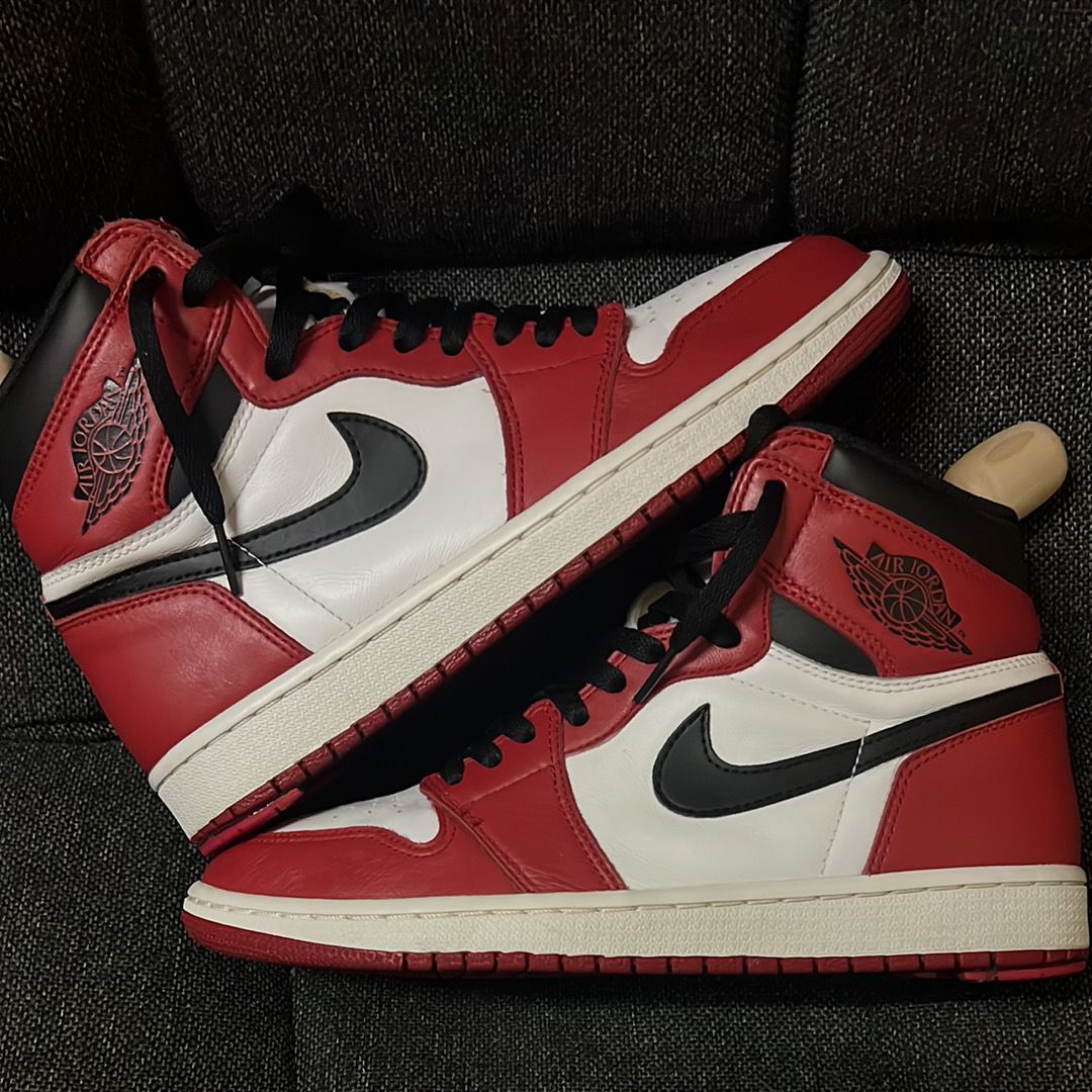 Nike Air Jordan 1 Retro High "Chicago" (2015)