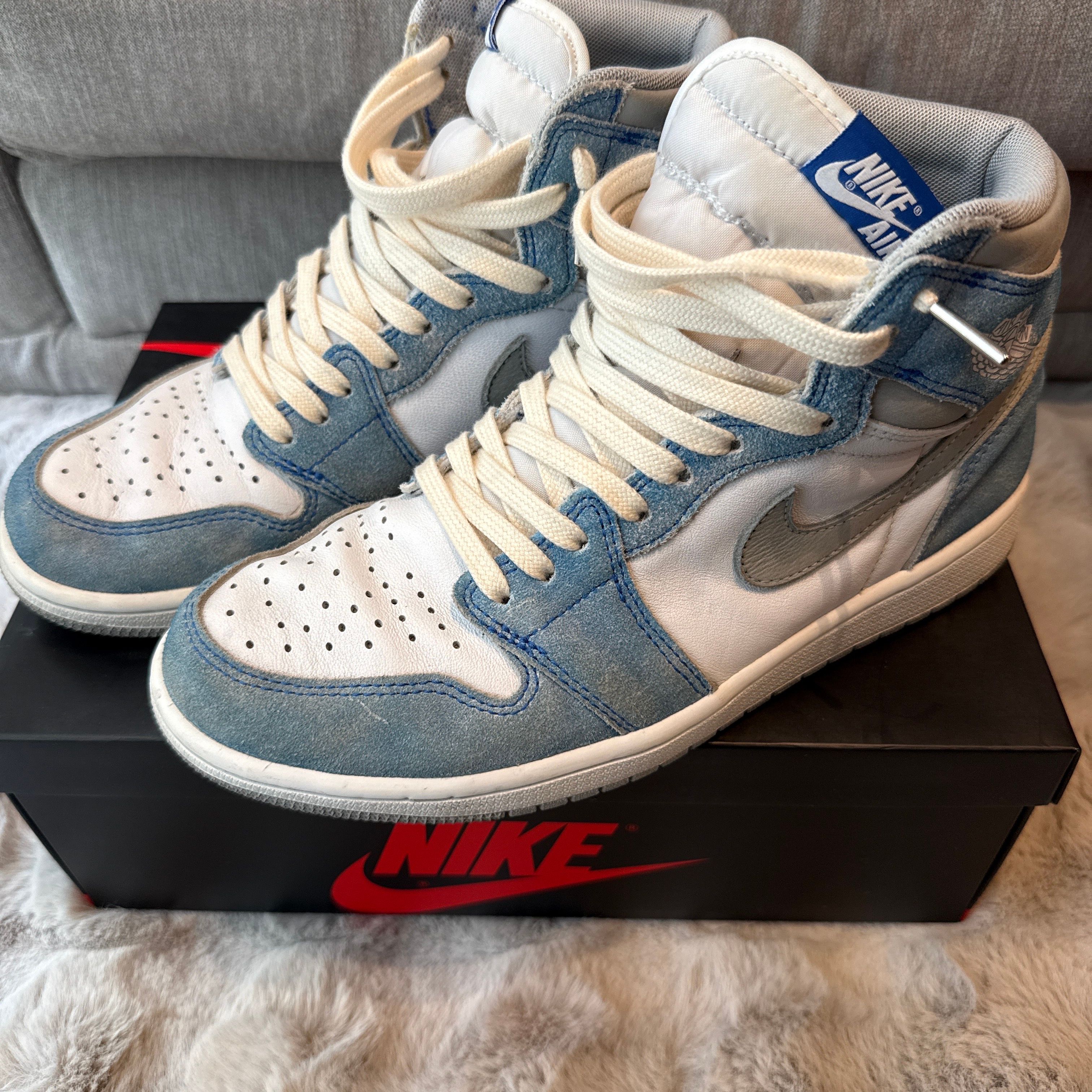 Nike Air Jordan 1 High OG "Hyper Royal"