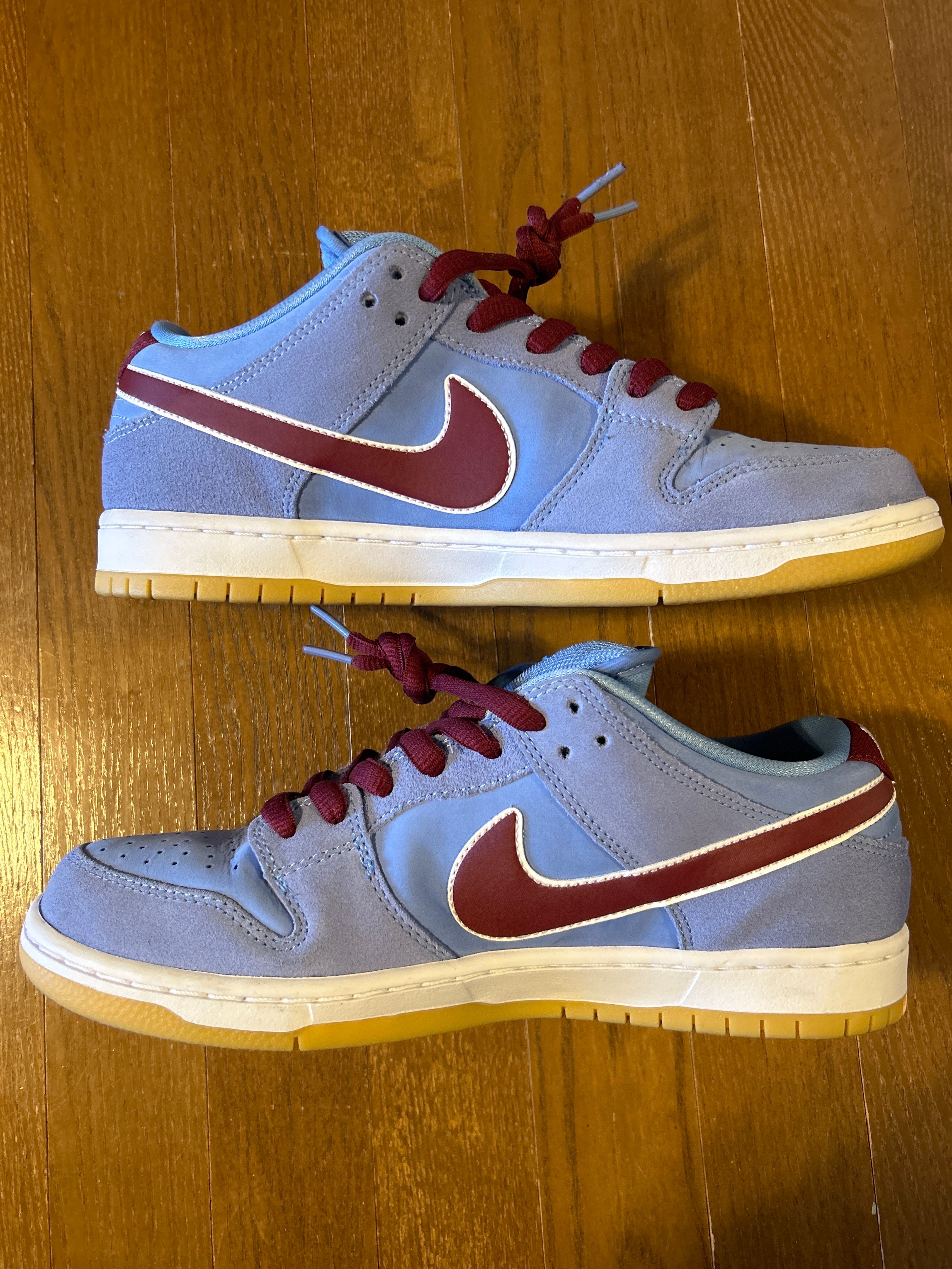 Nike SB Dunk Low Pro "Philadelphia Phillies/Valor Blue and Team Maroon"