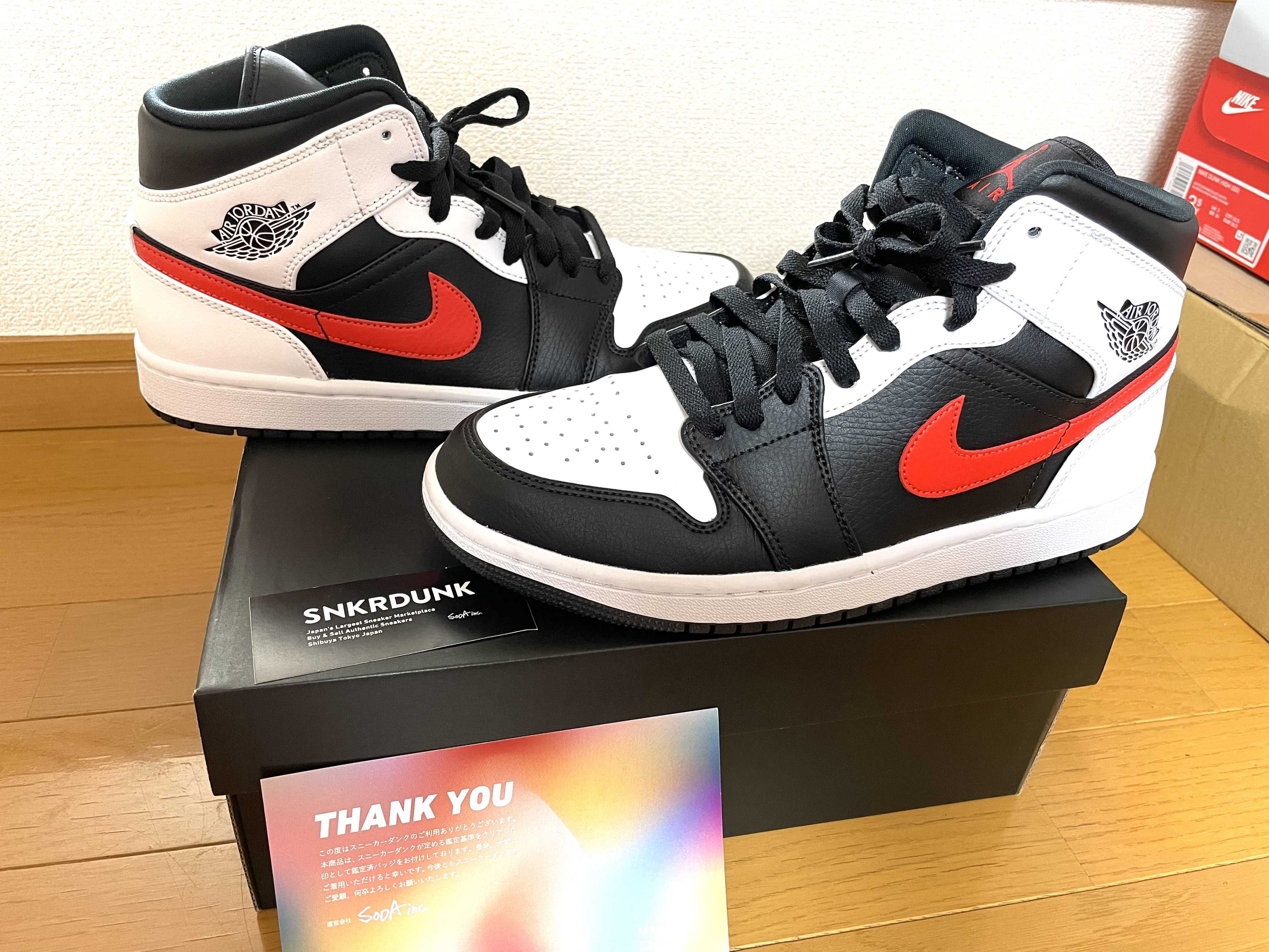 NIKE AIR JORDAN 1 MID "BLACK/CHILE RED/WHITE"