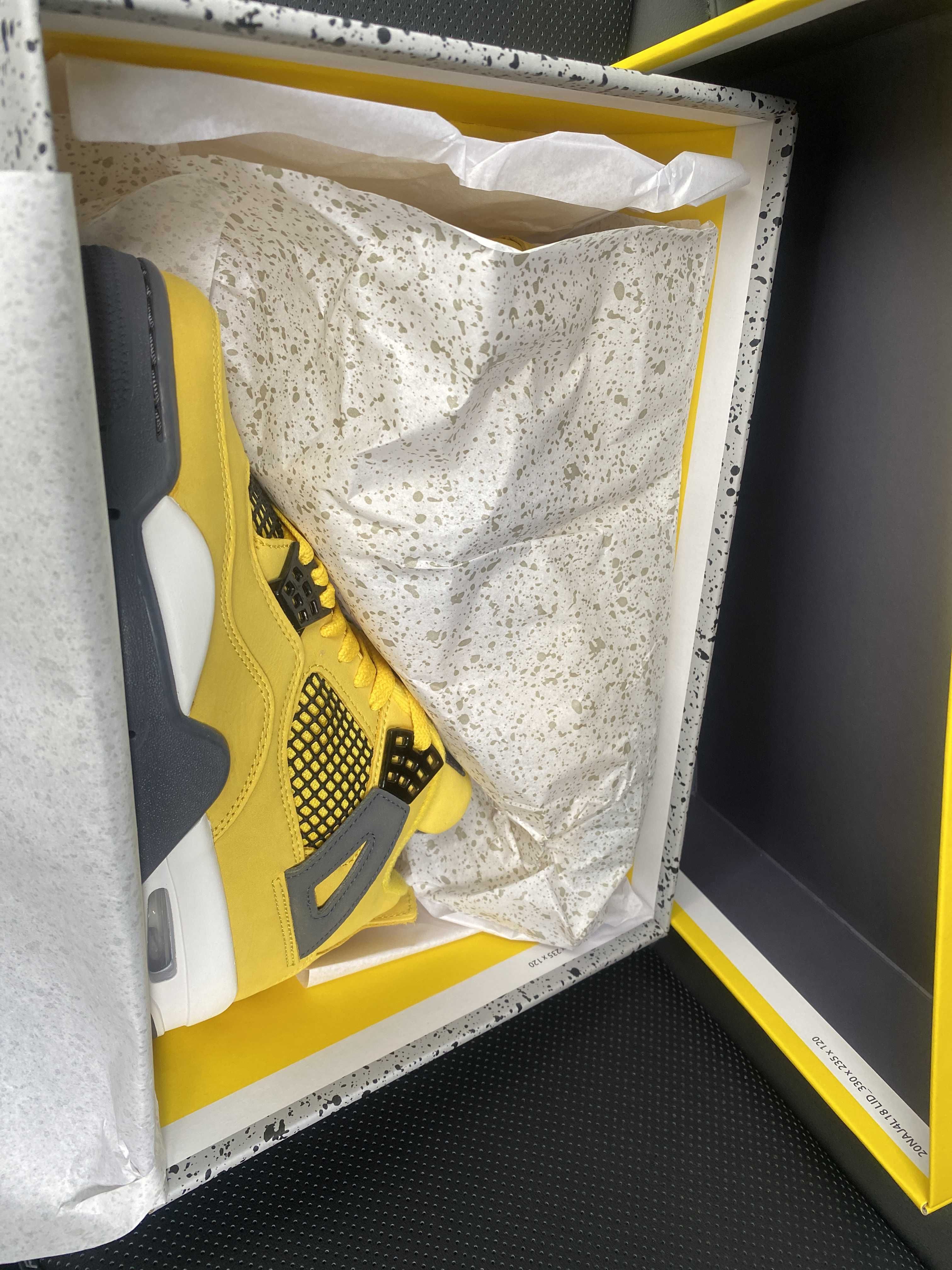 Nike Air Jordan 4 "Tour Yellow"