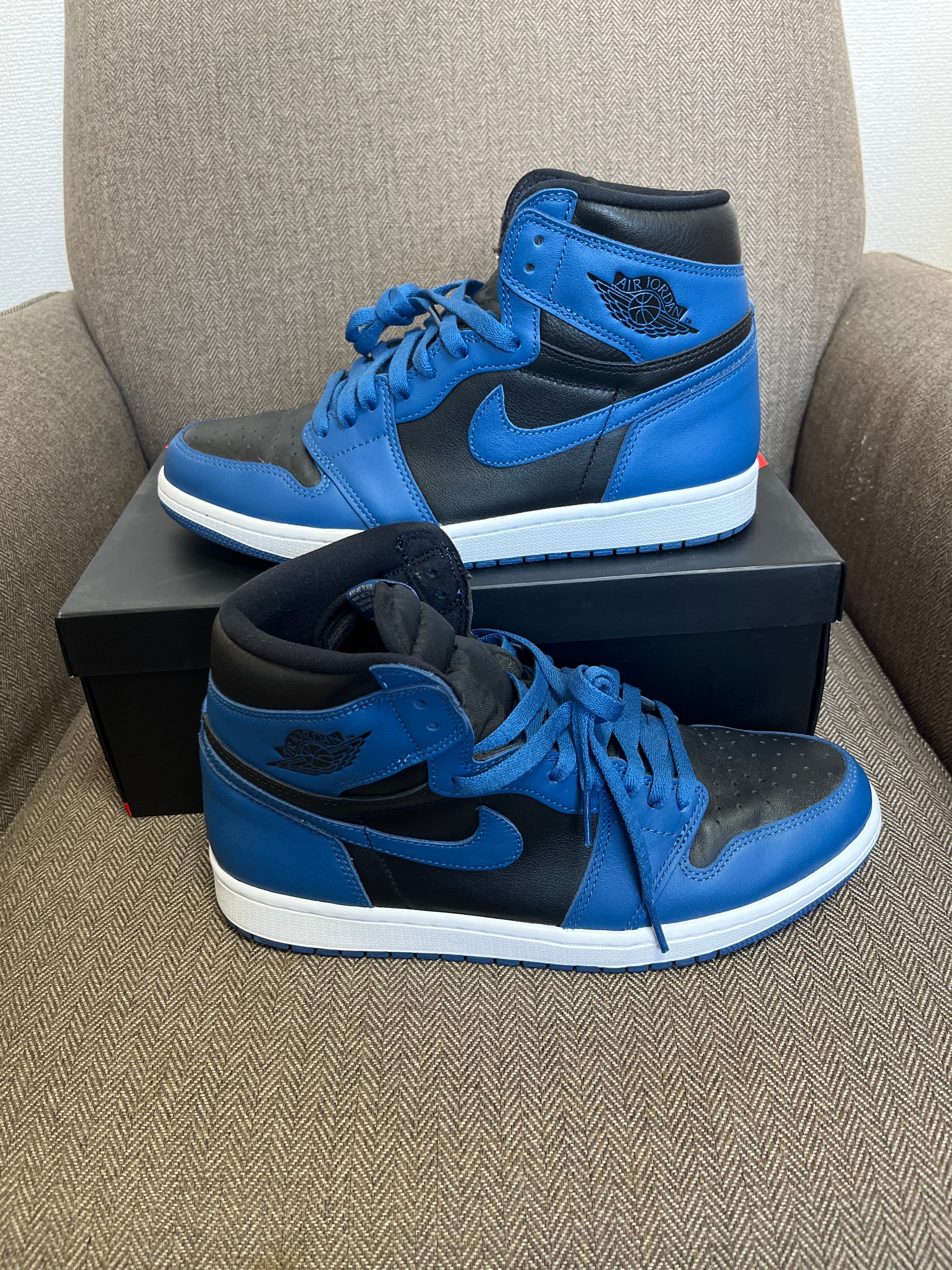 Nike Air Jordan 1 Retro High OG "Dark Marina Blue"