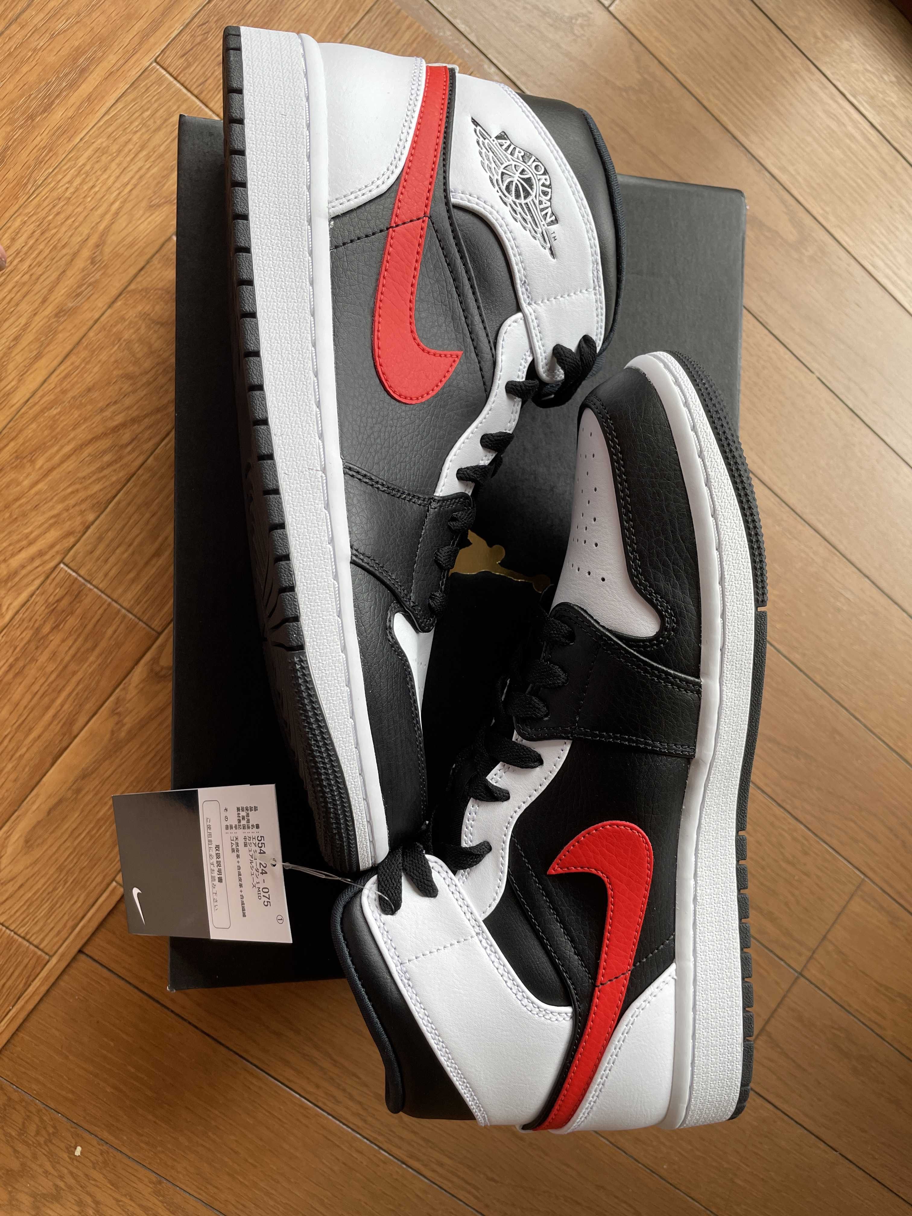 NIKE AIR JORDAN 1 MID "BLACK/CHILE RED/WHITE"