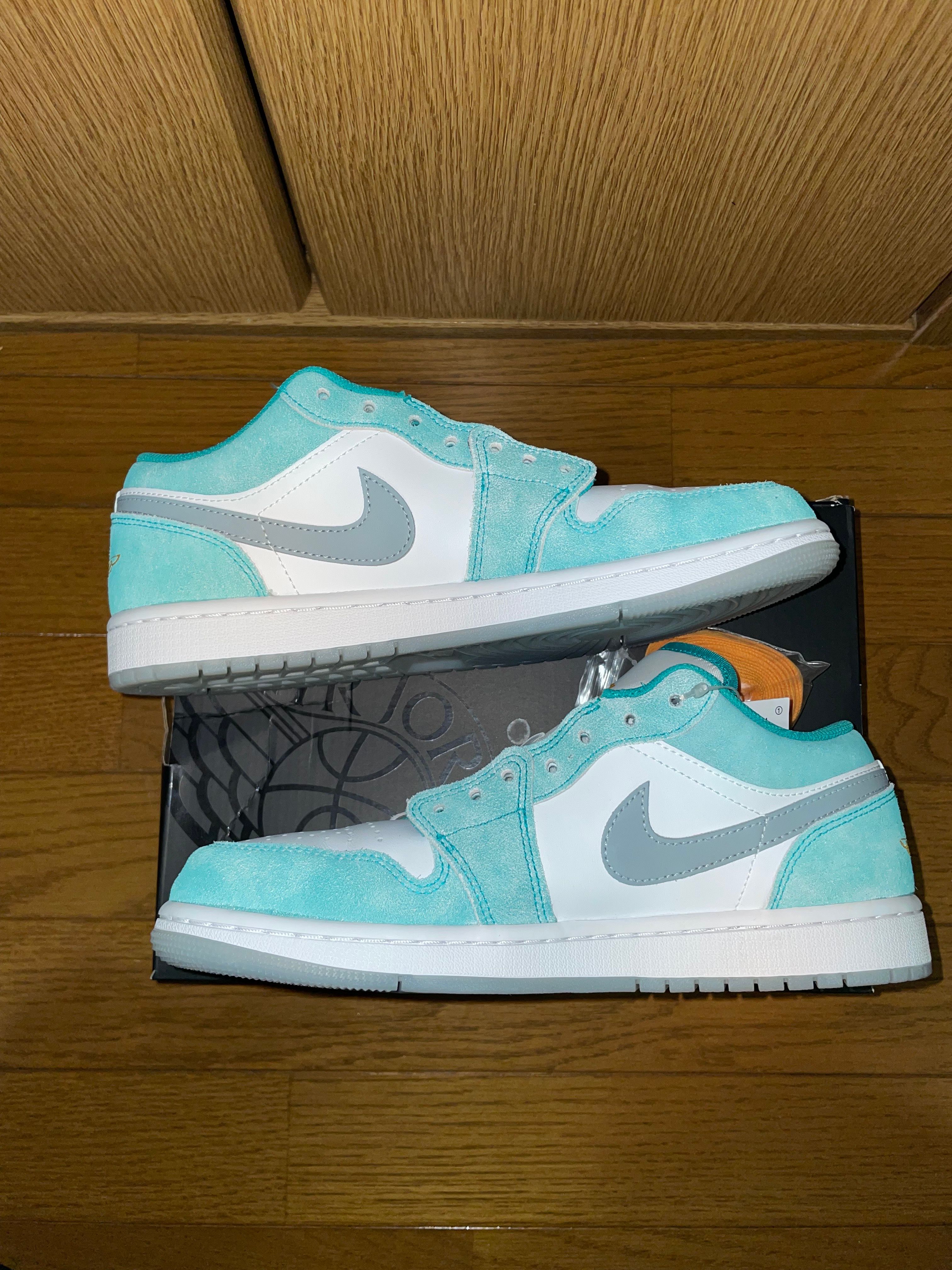 Nike Air Jordan 1 Low SE "New Emerald"